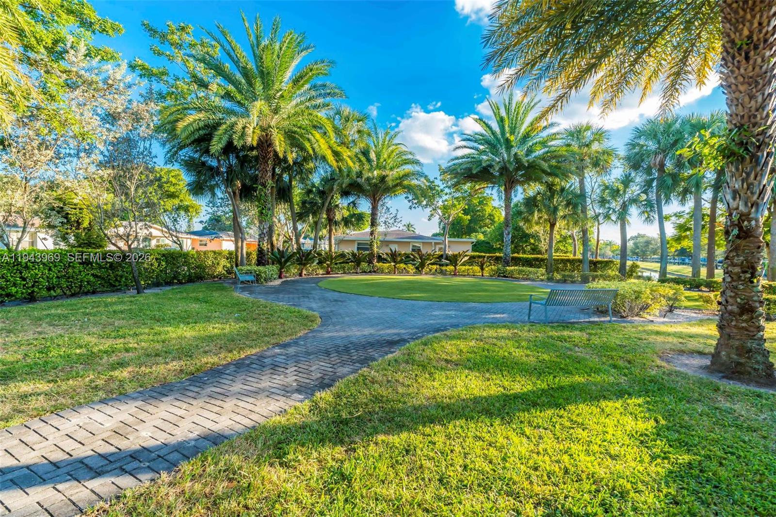 4923 NW 48th Ter
