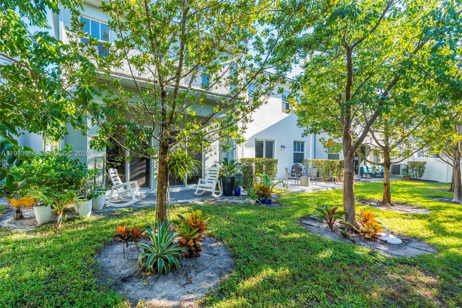 4923 NW 48th Ter