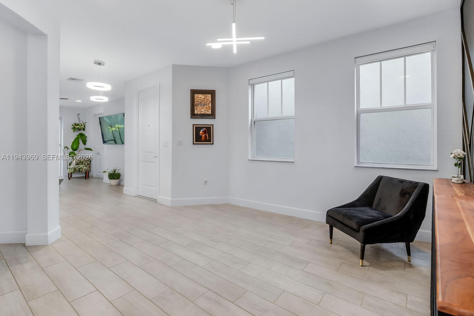 4923 NW 48th Ter