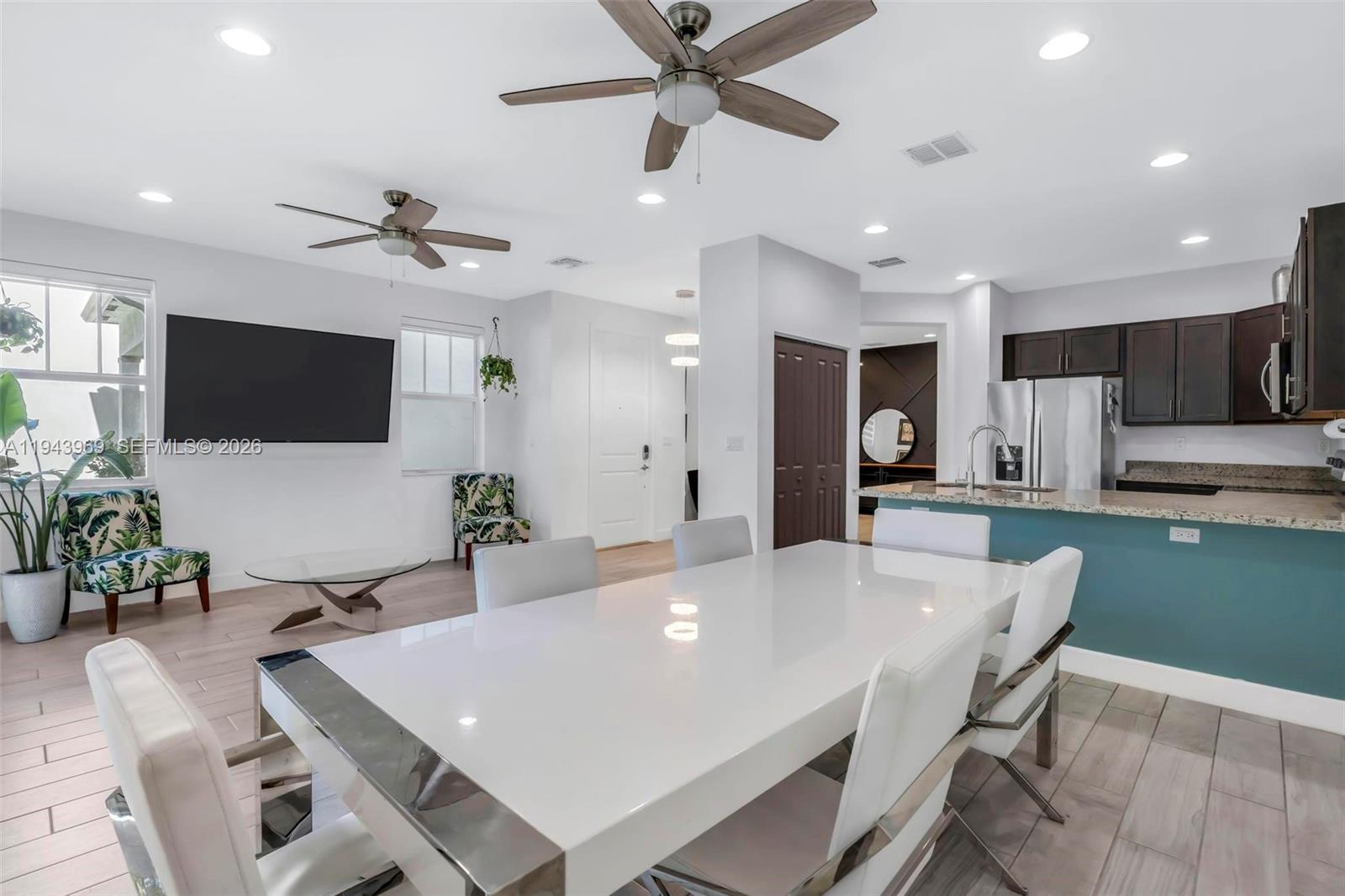 4923 NW 48th Ter