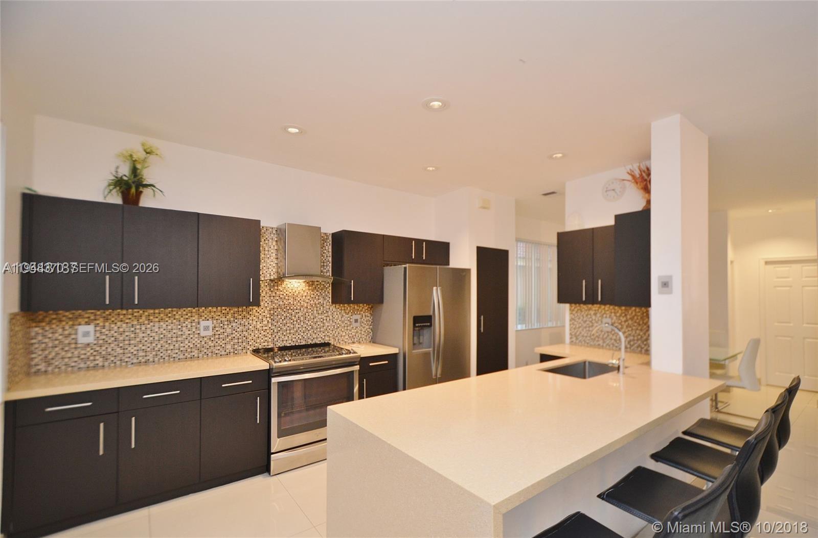 1220 Majesty Ter # 0