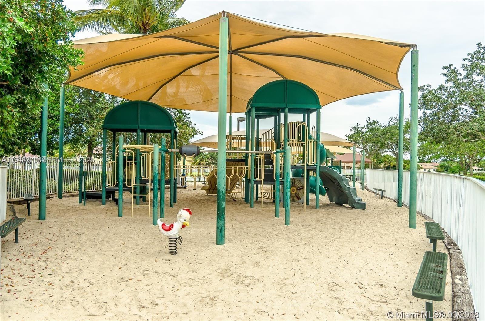 1220 Majesty Ter # 0