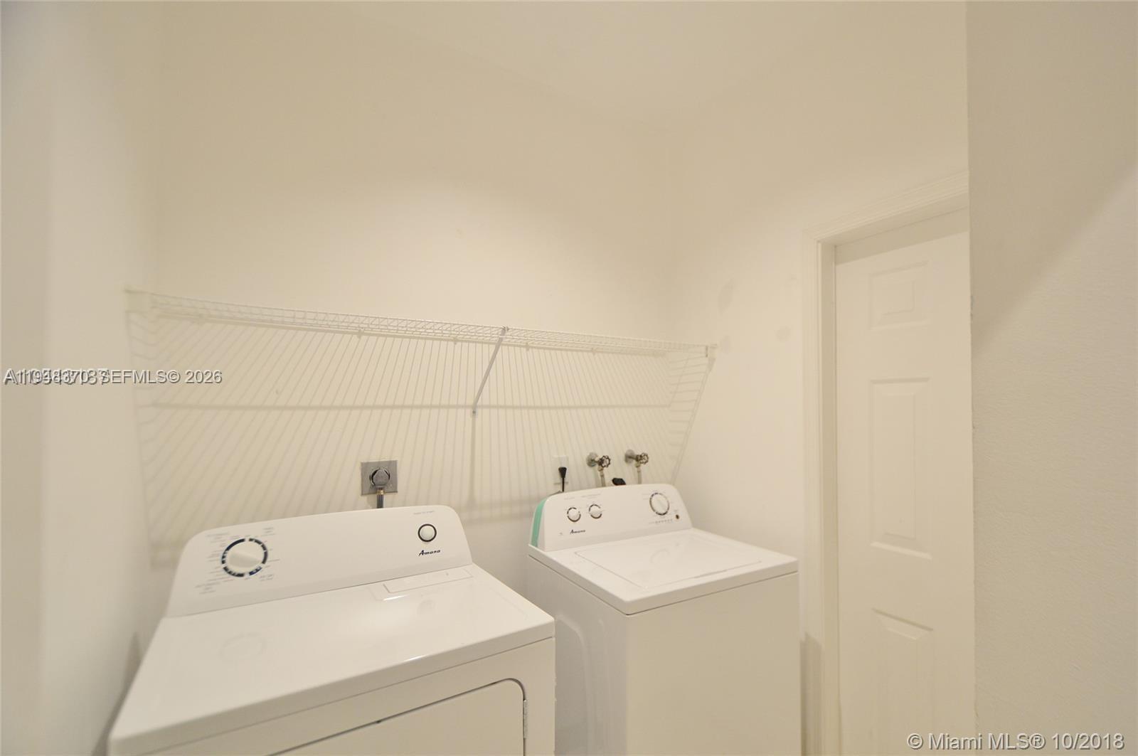 1220 Majesty Ter # 0