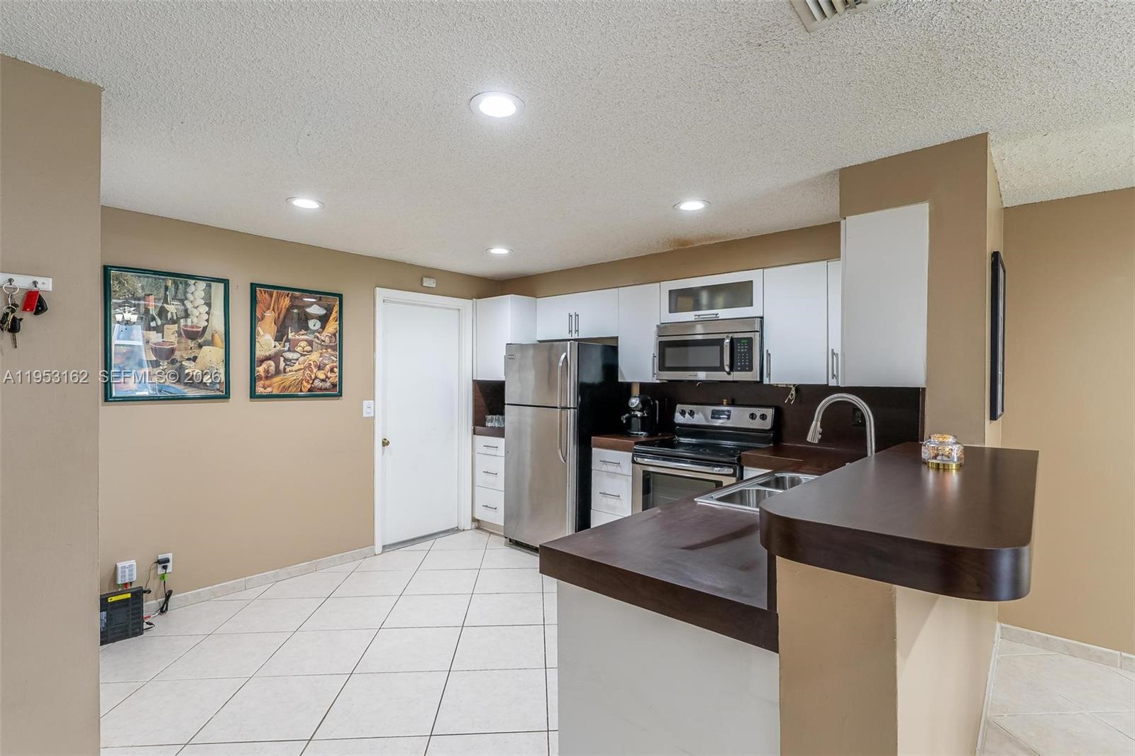 1528 Veracruz Ln # 3 Unit: 4-3
