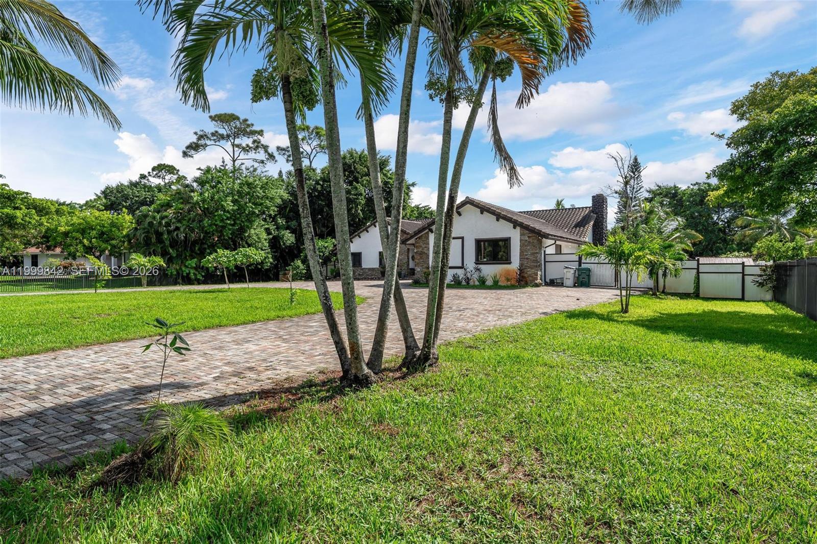 6252 NW 65th Ter