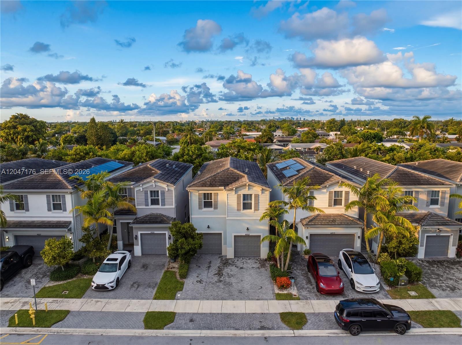 4812 NW 48th Ter