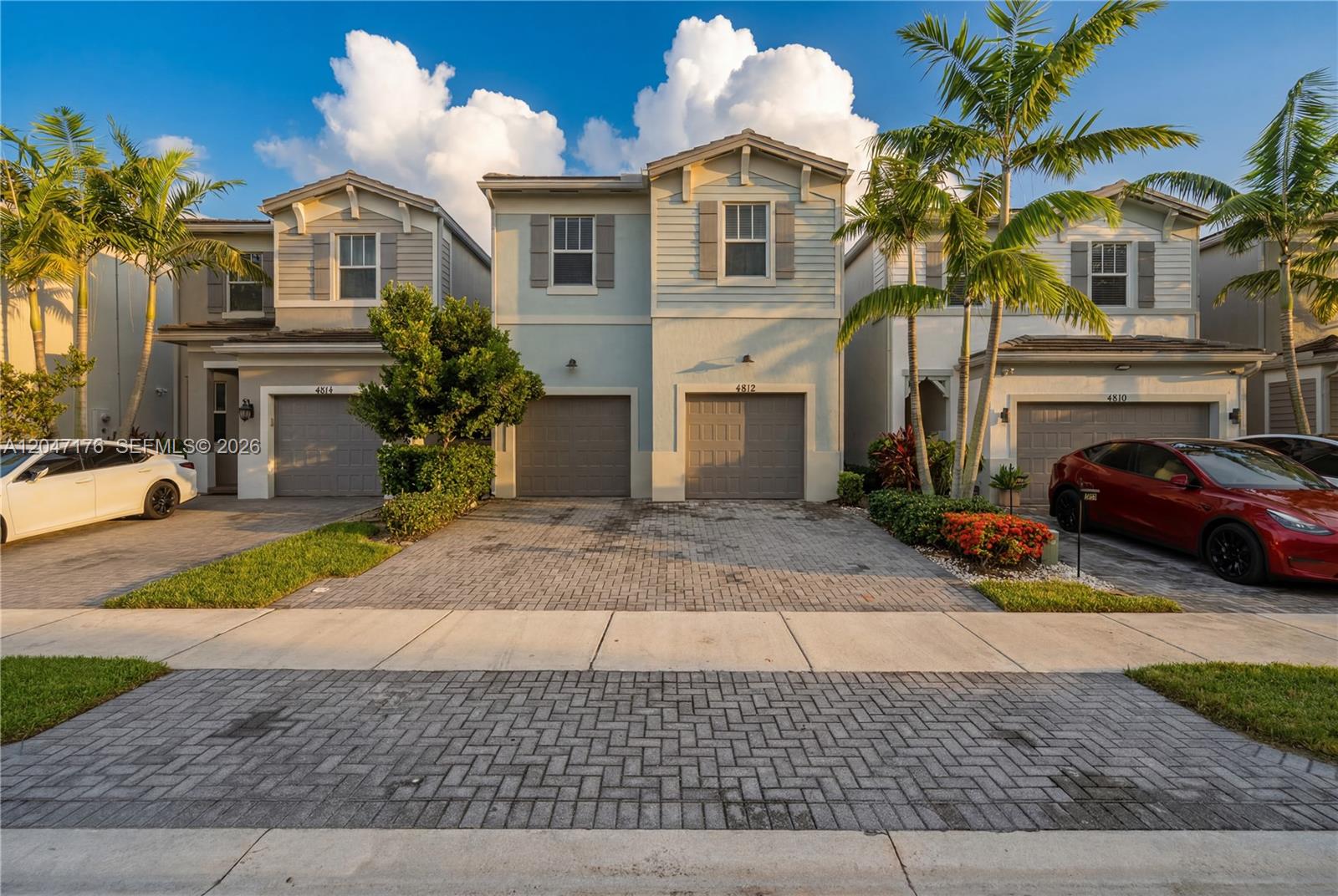 4812 NW 48th Ter