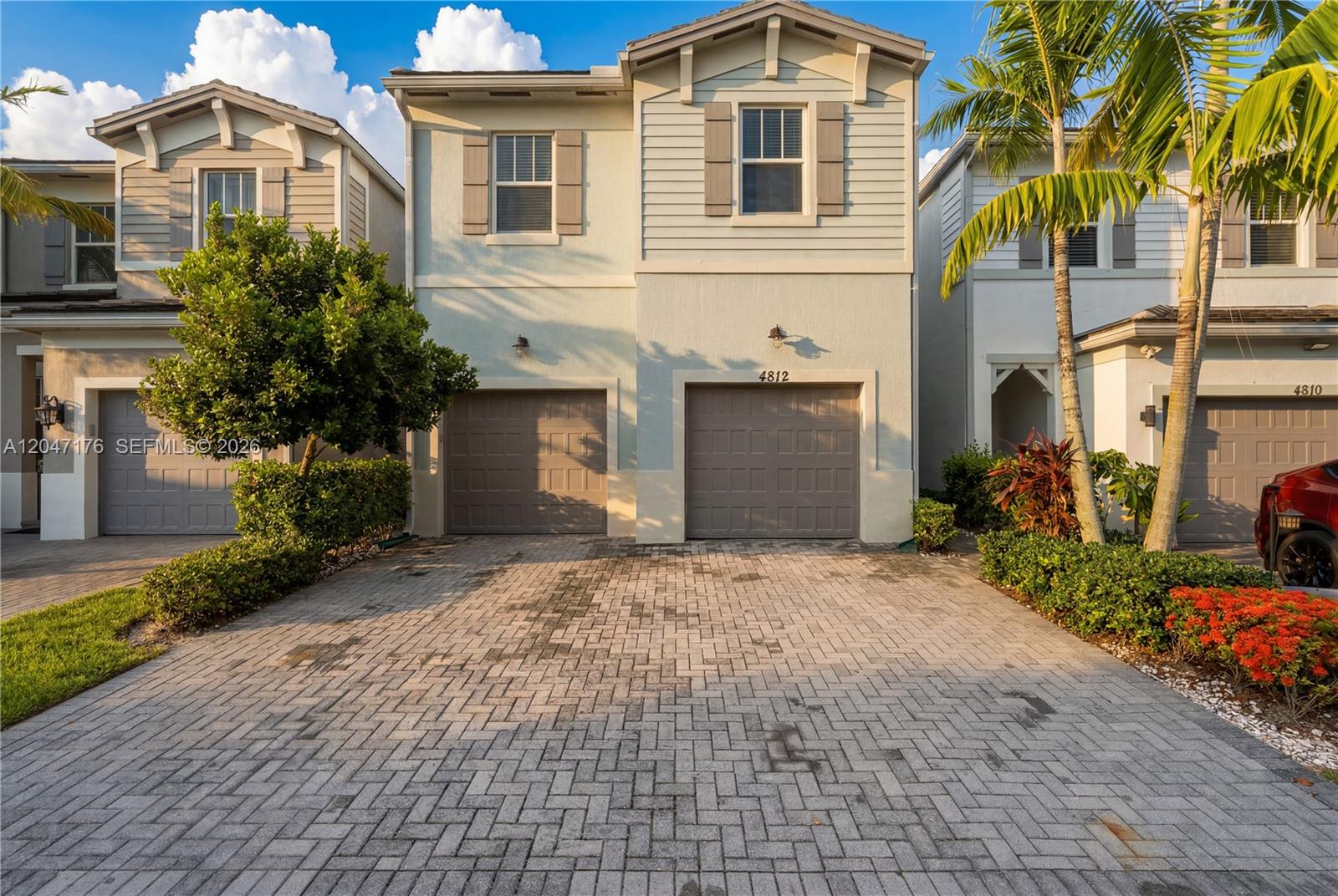 4812 NW 48th Ter