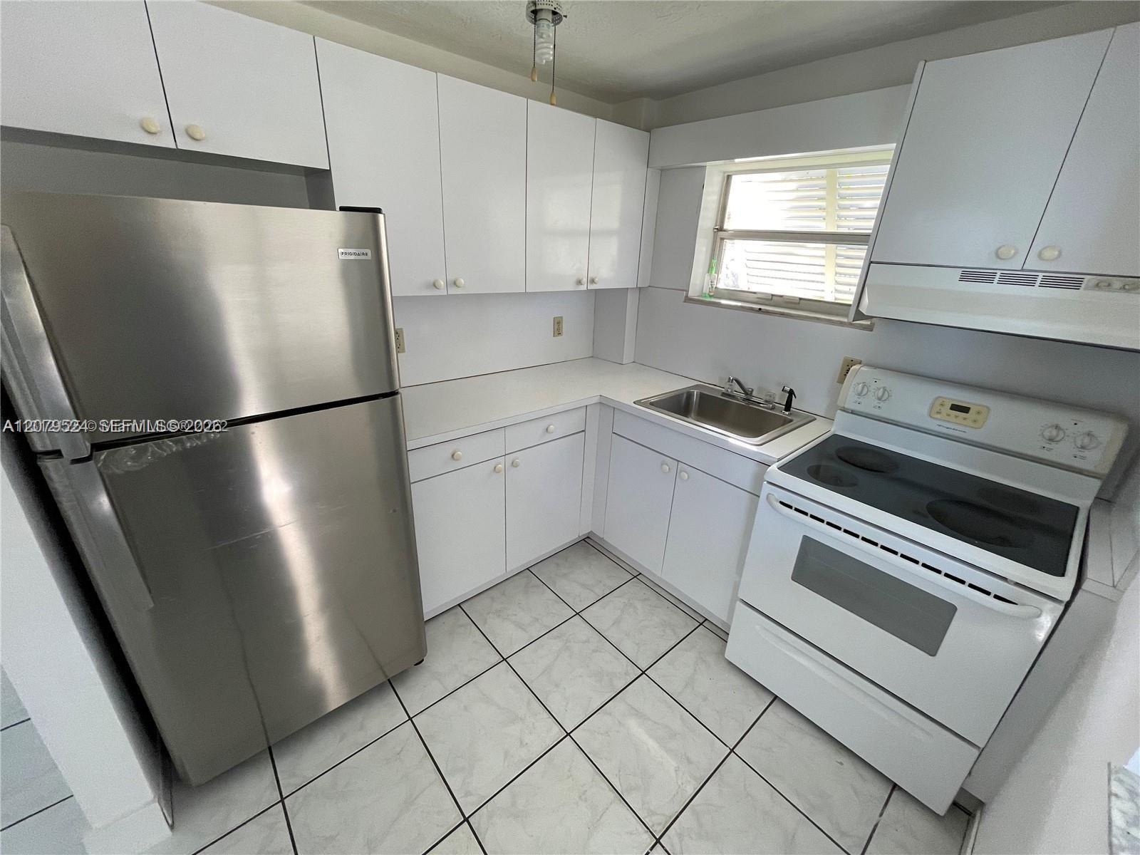1016 NW 1st Ave