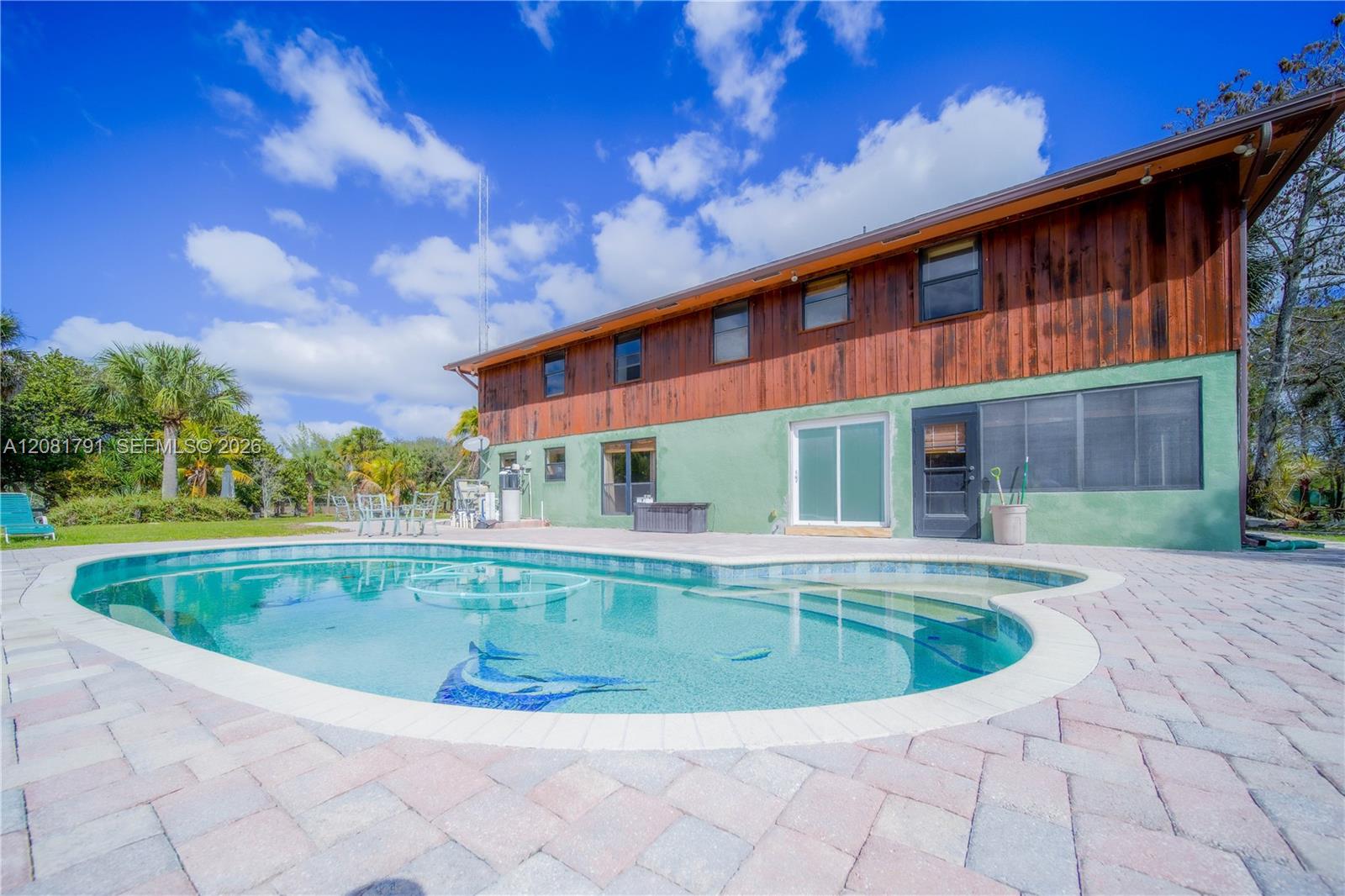 576 Marshall Rd