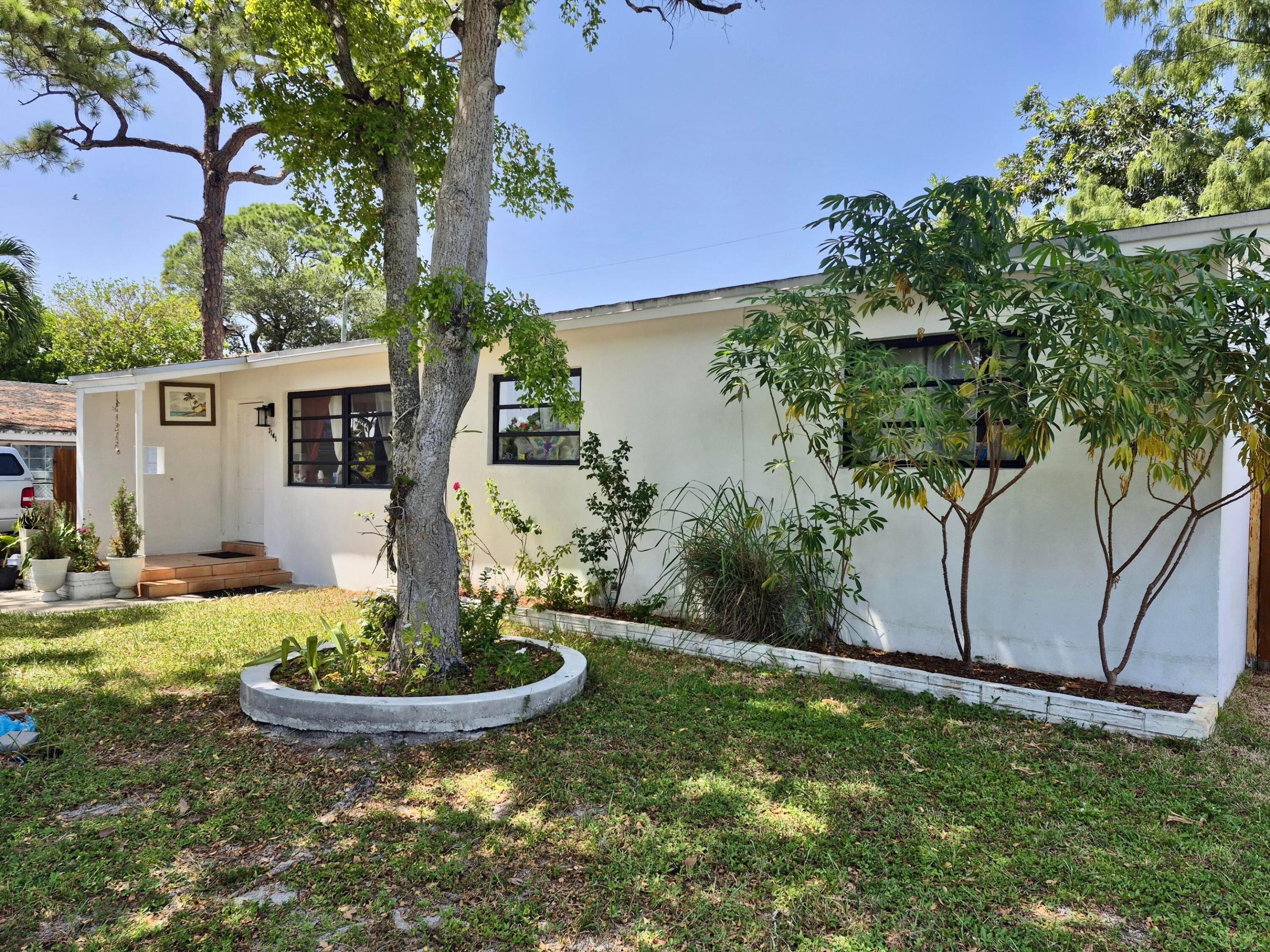 3141 SW 22ND Street