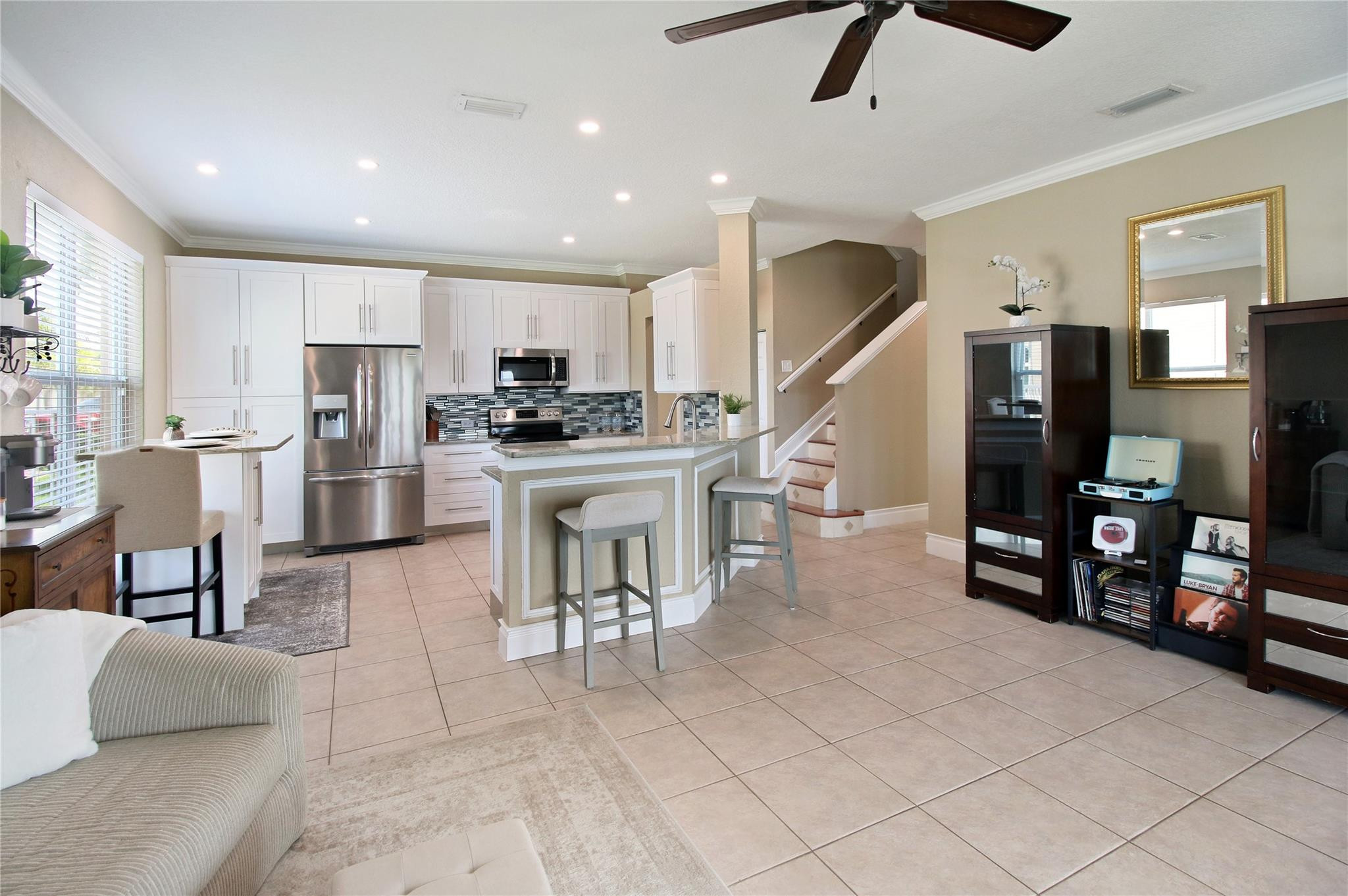 4727 Saint Simon Dr