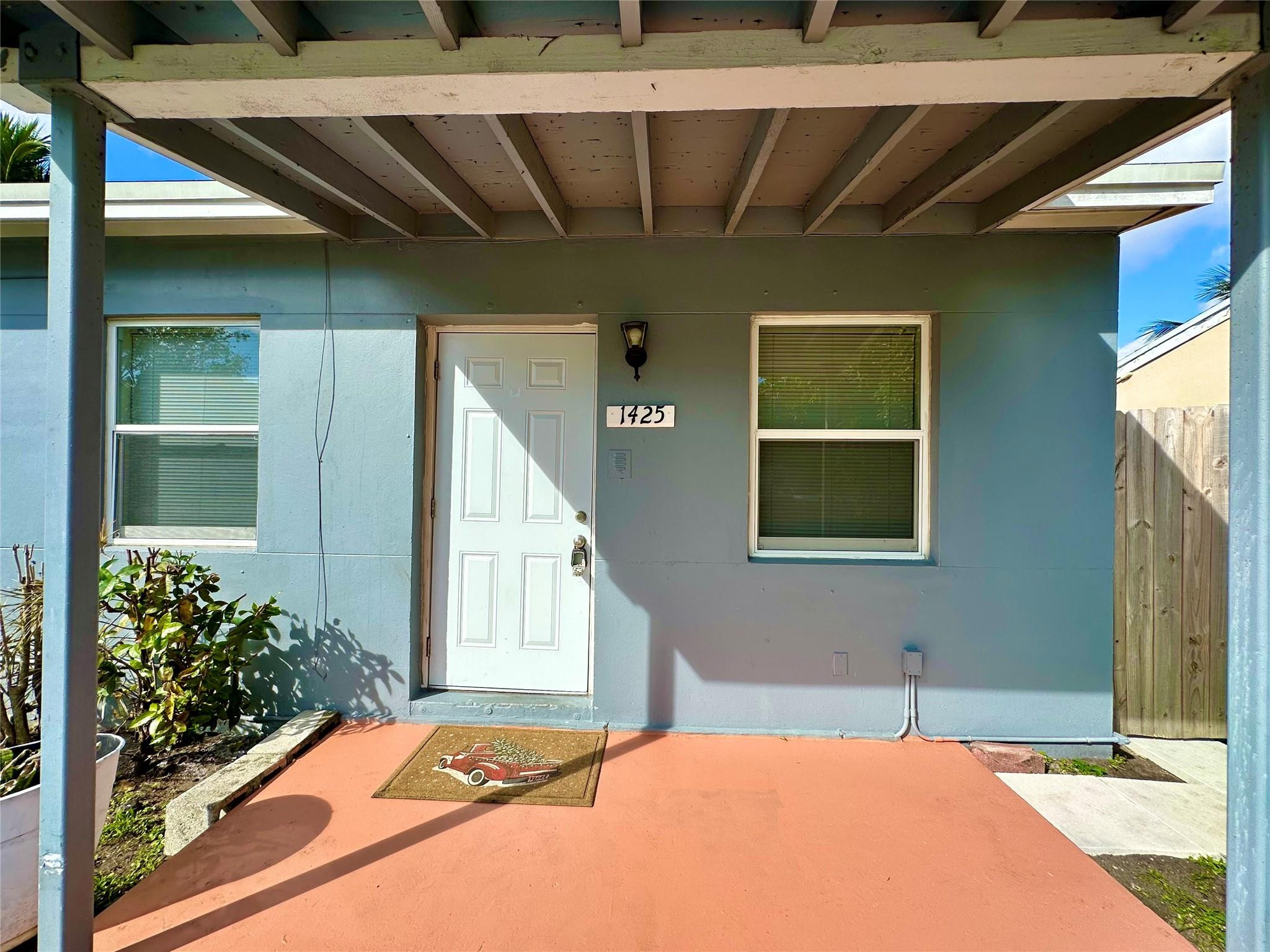 1425 NW 5th Ave