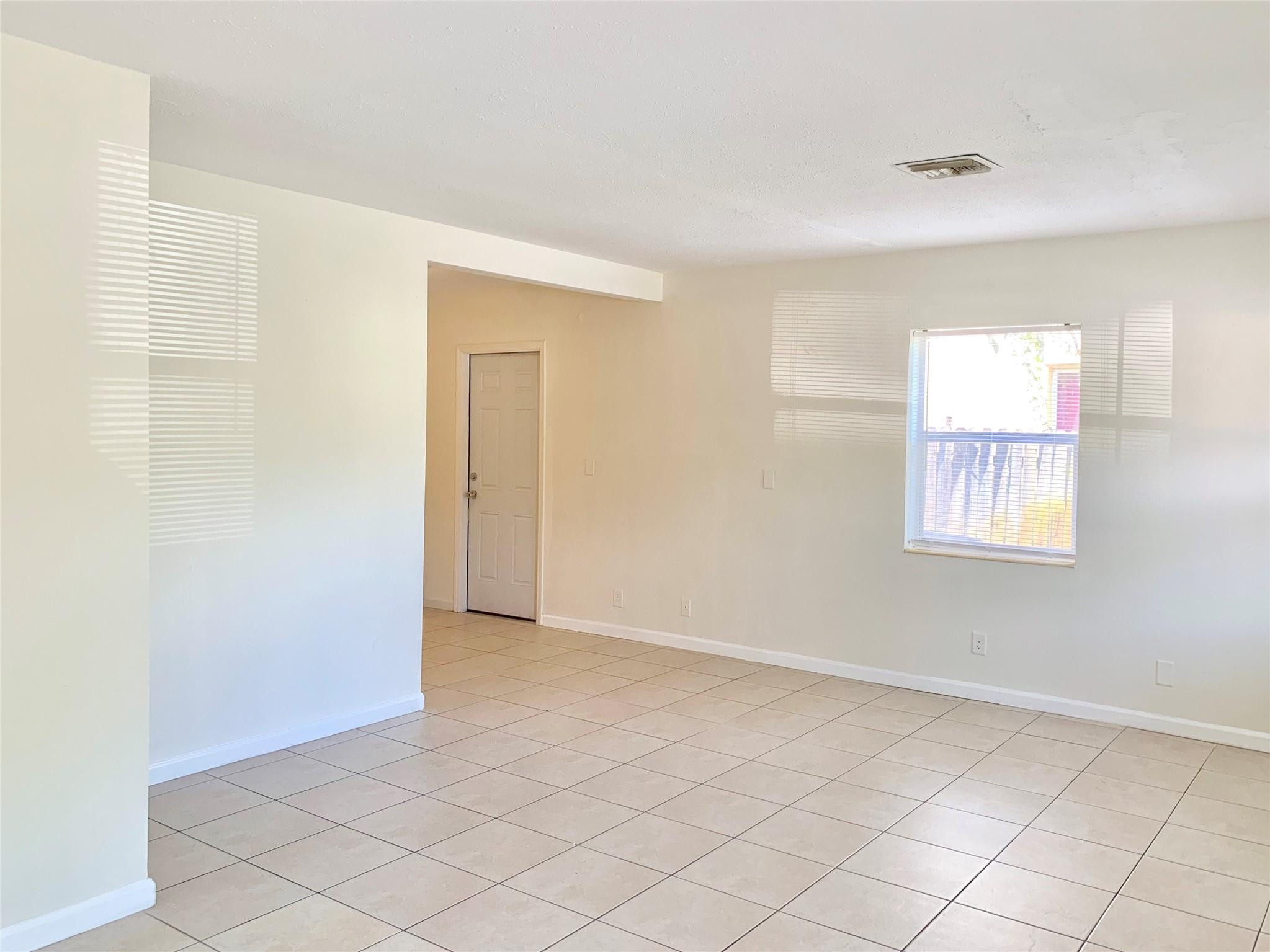 1425 NW 5th Ave