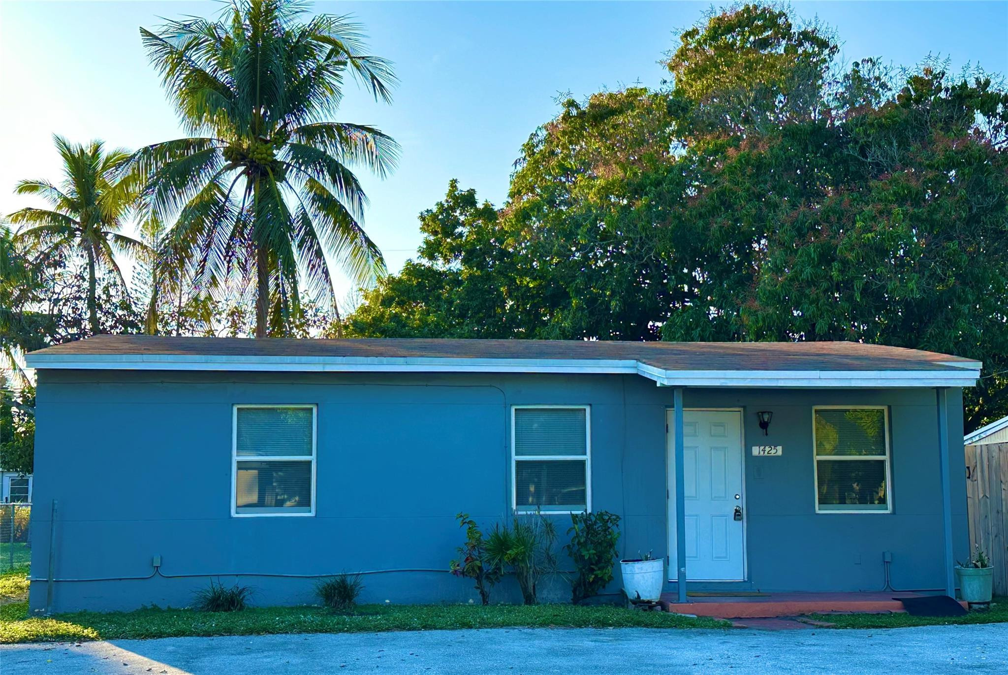 1425 NW 5th Ave