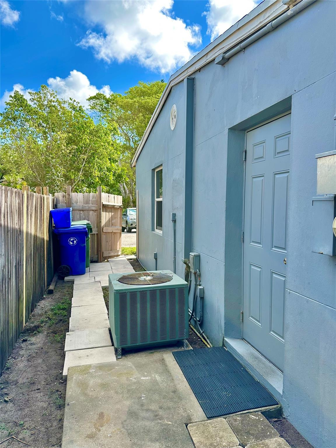 1425 NW 5th Ave