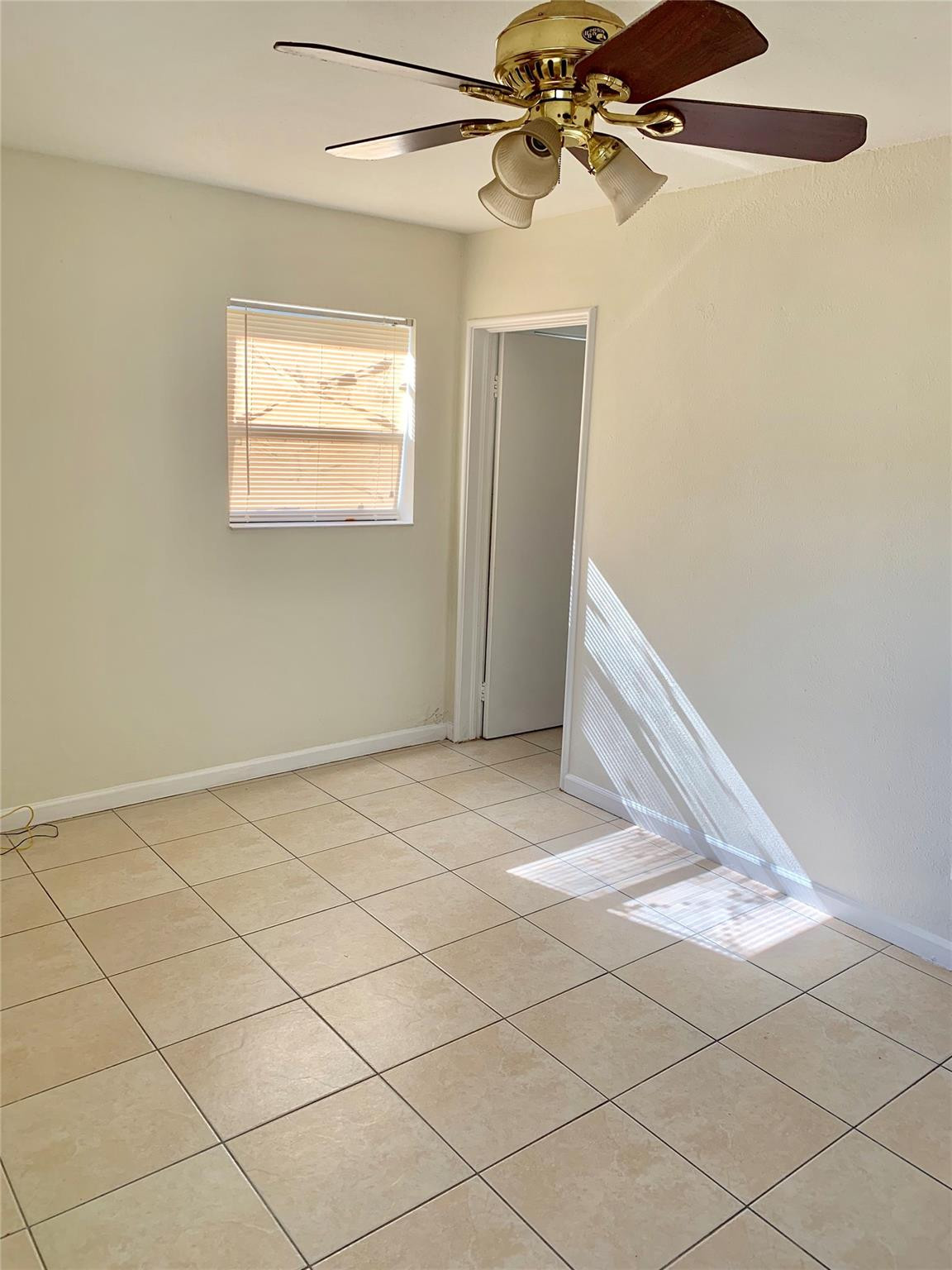 1425 NW 5th Ave
