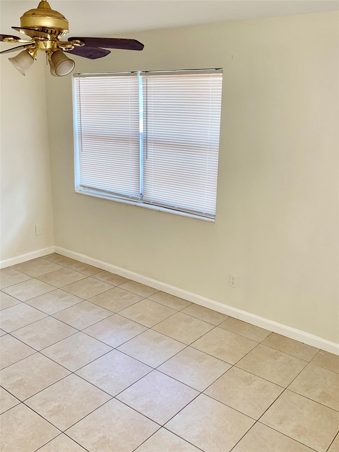 1425 NW 5th Ave