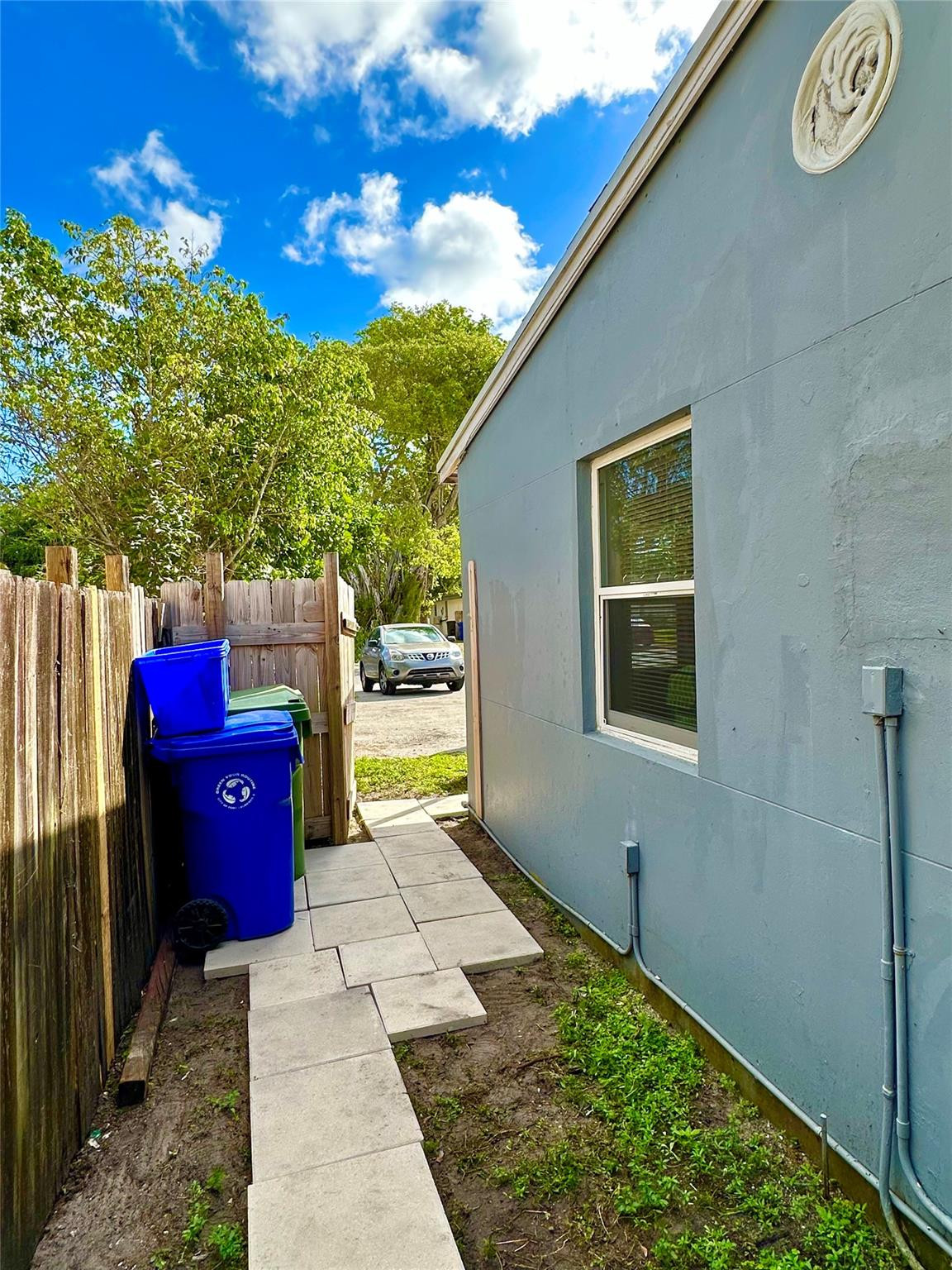1425 NW 5th Ave
