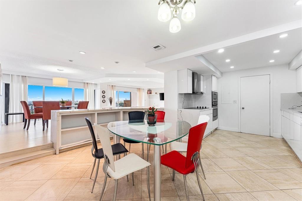 1800 NE 114th St 2301