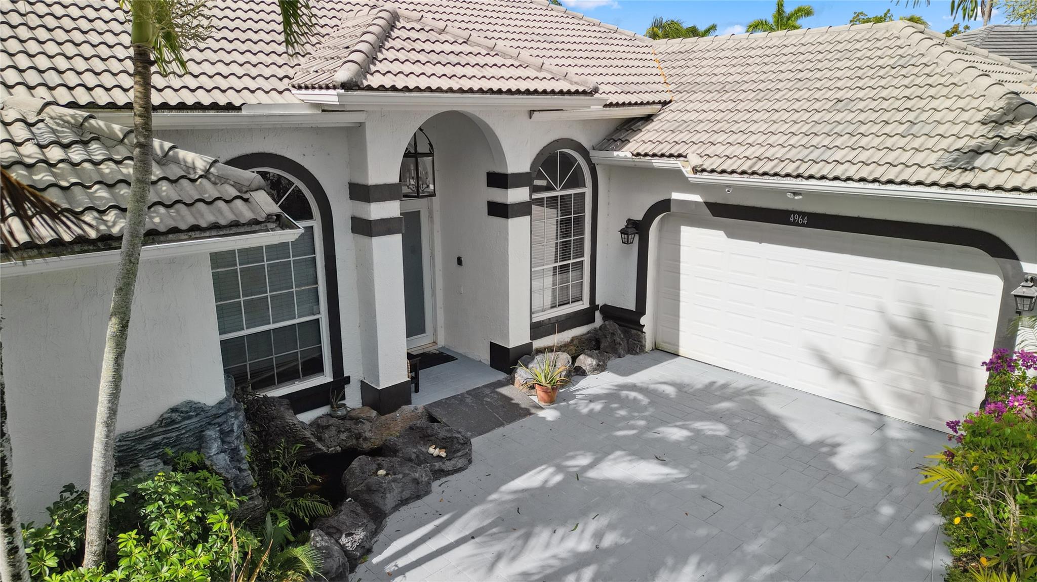 4964 NW 108th Ter
