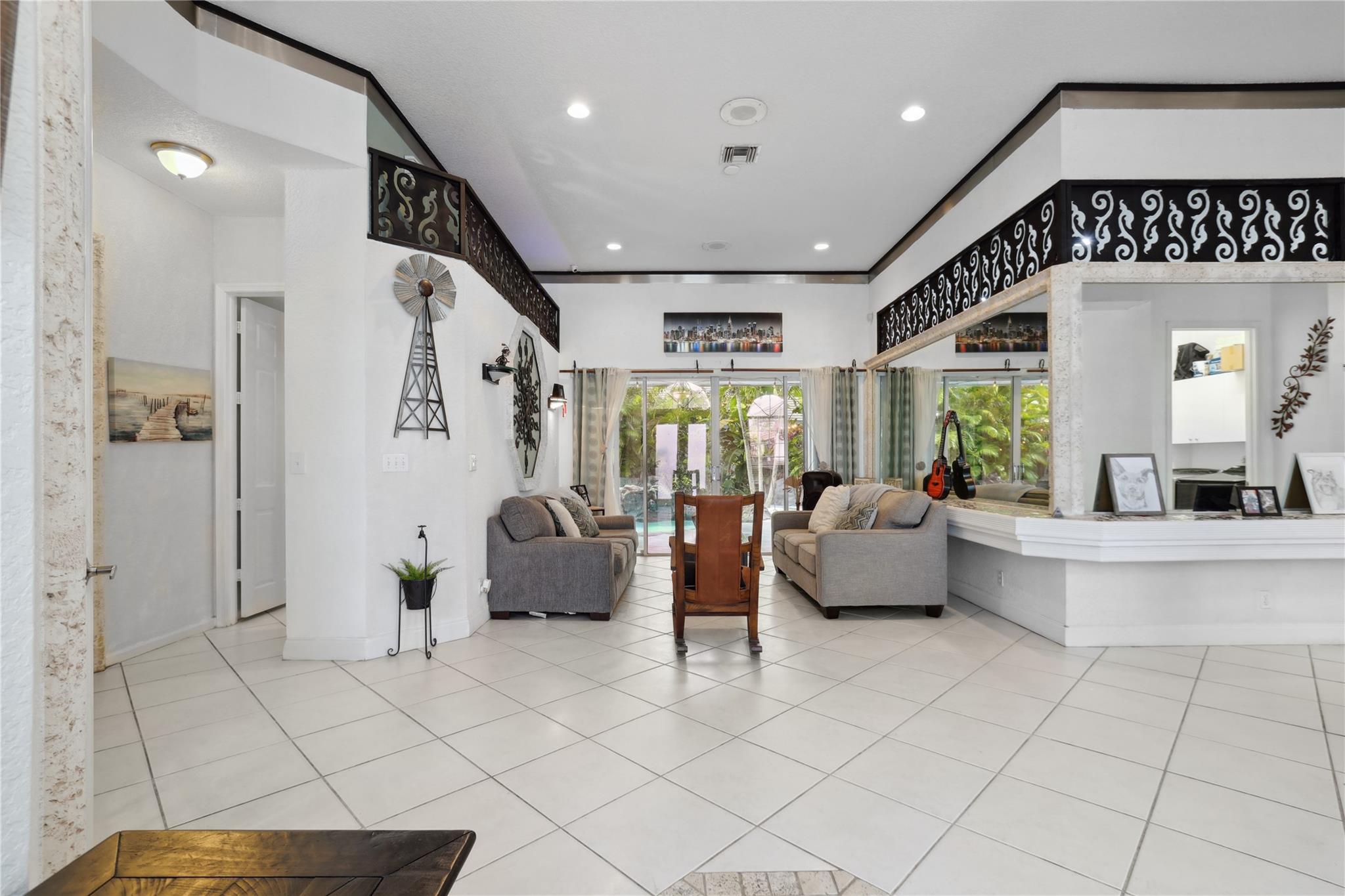 4964 NW 108th Ter