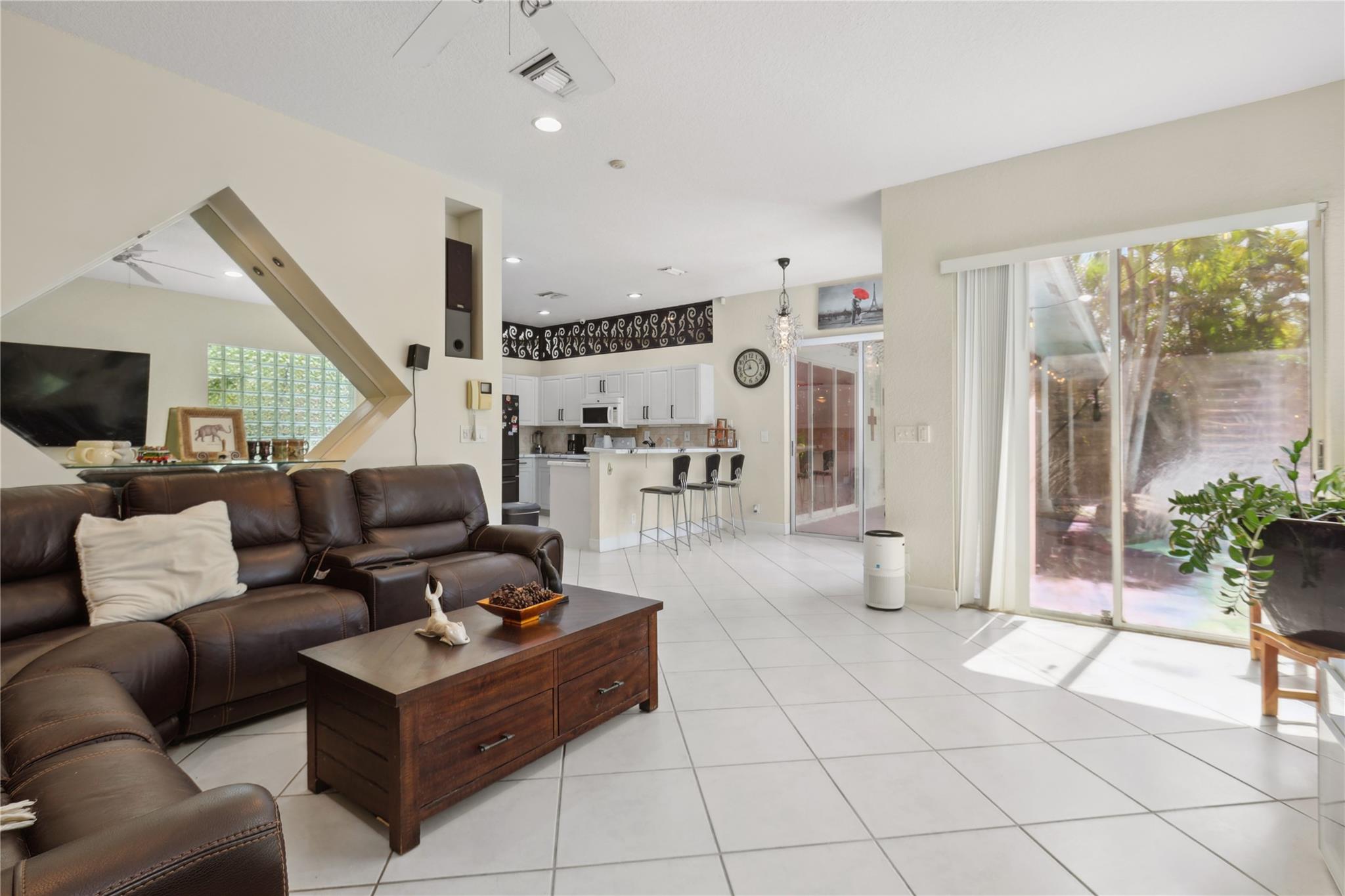 4964 NW 108th Ter