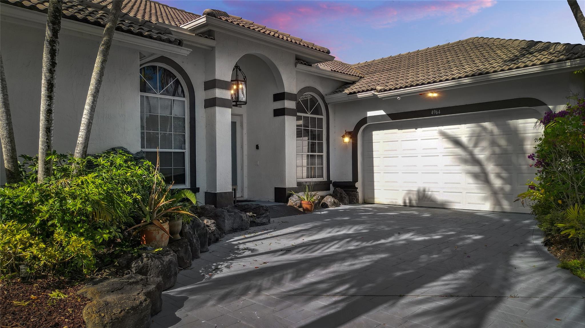 4964 NW 108th Ter