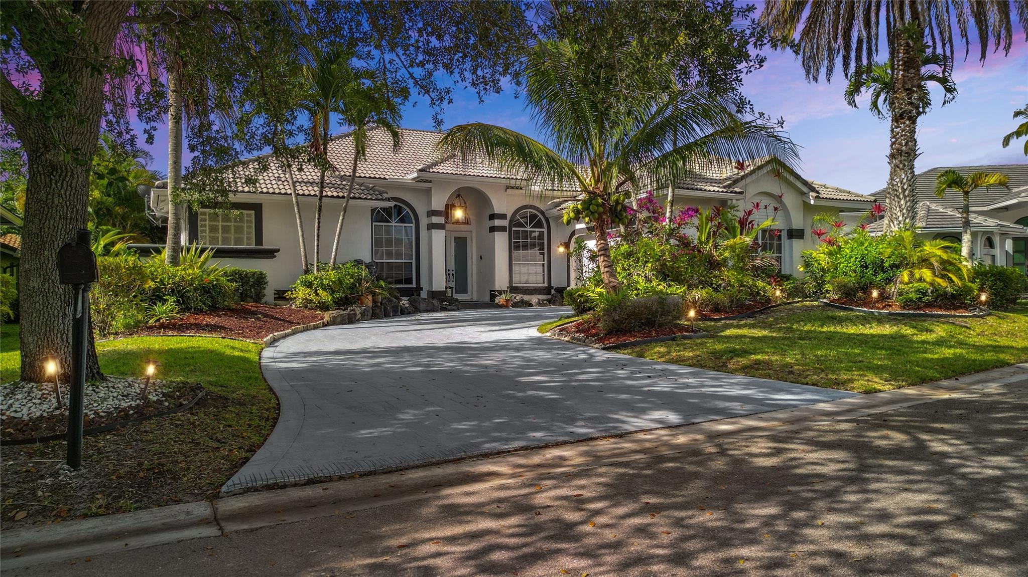 4964 NW 108th Ter