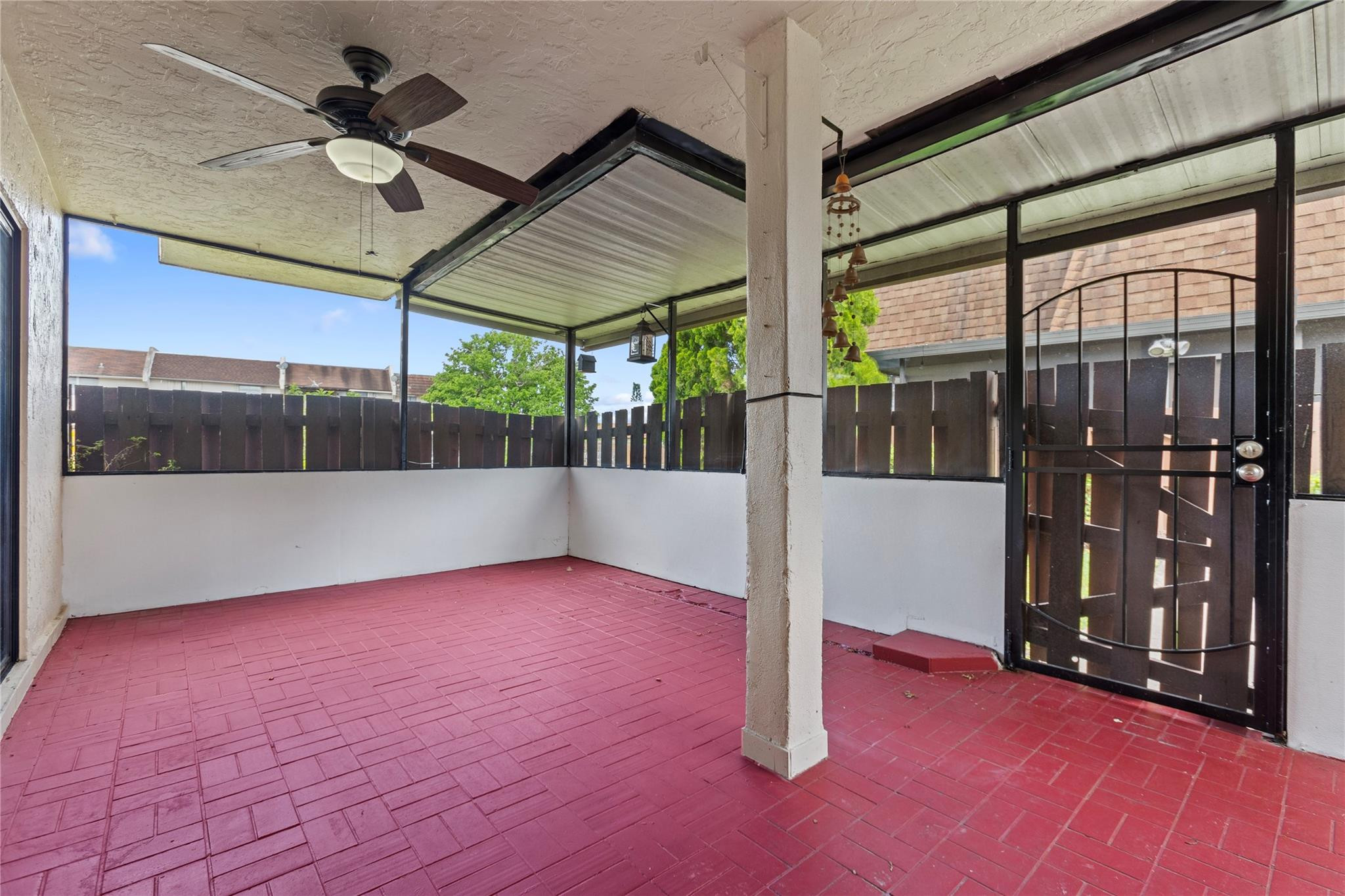 143 San Remo Blvd 143