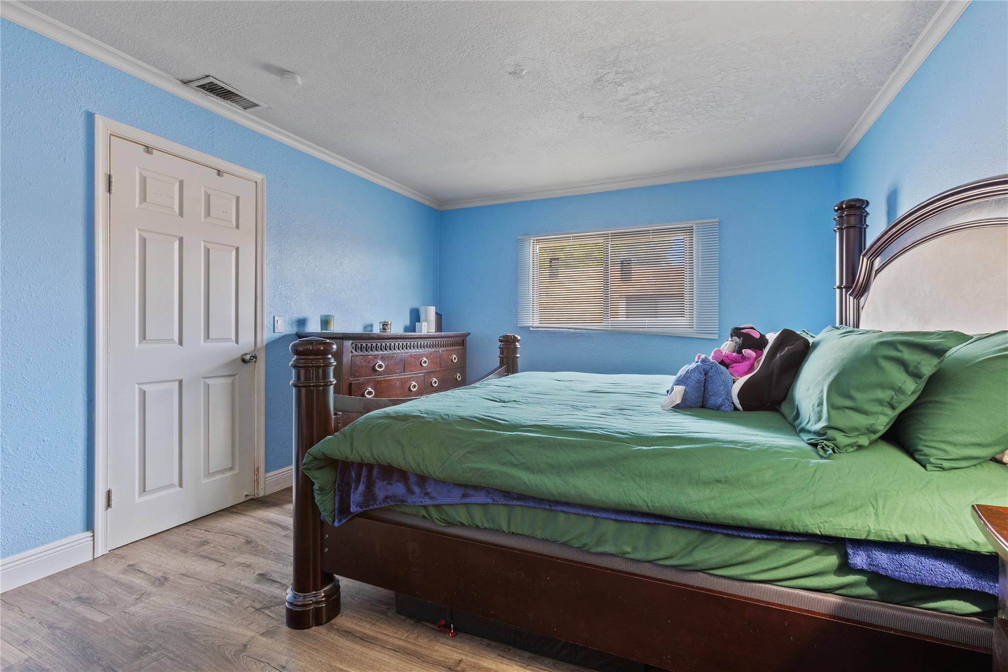 143 San Remo Blvd 143