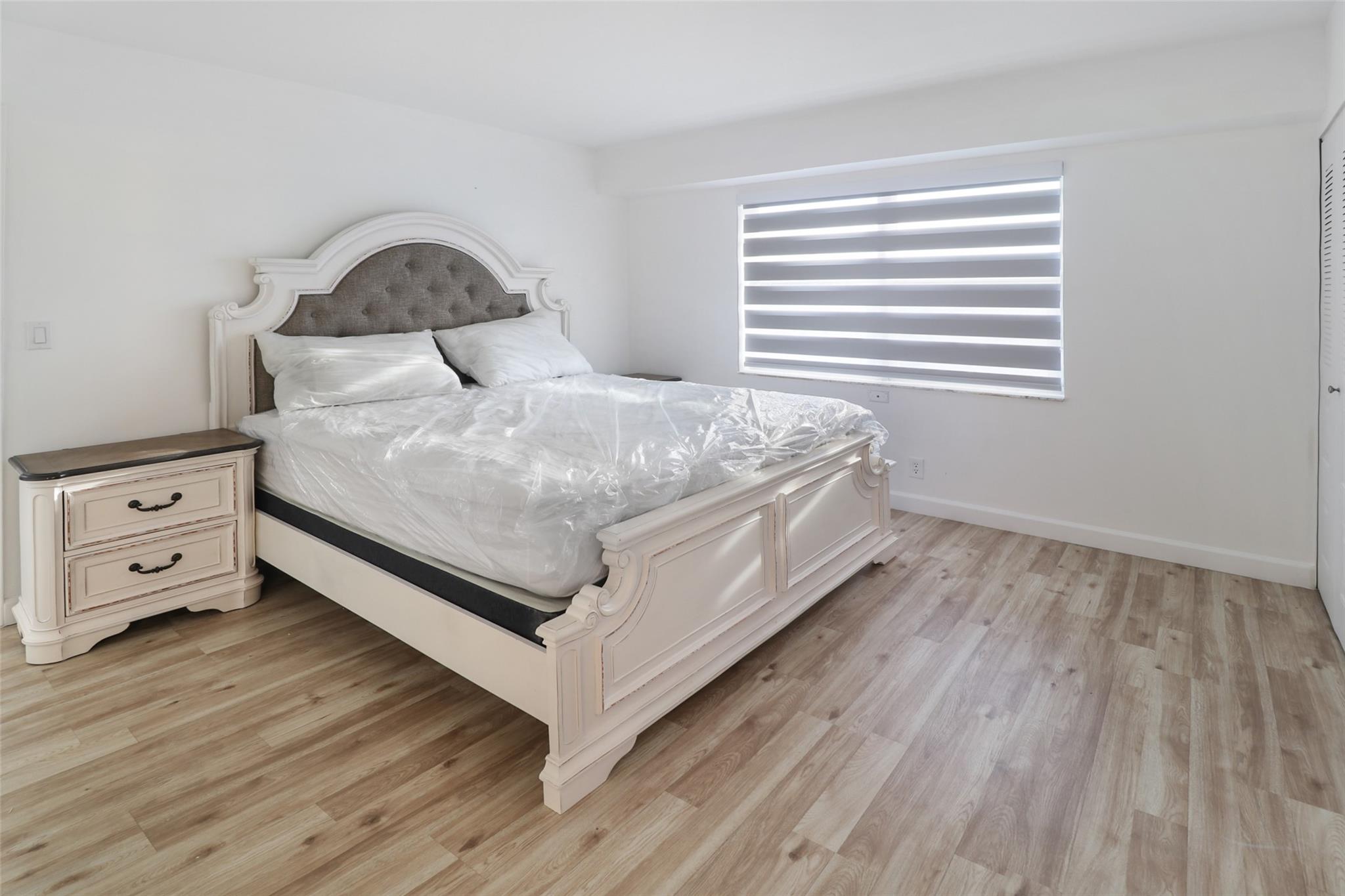 3300 W Rolling Hills Cir 503