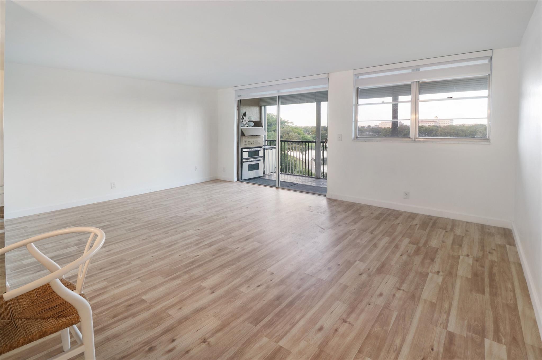 3300 W Rolling Hills Cir 503