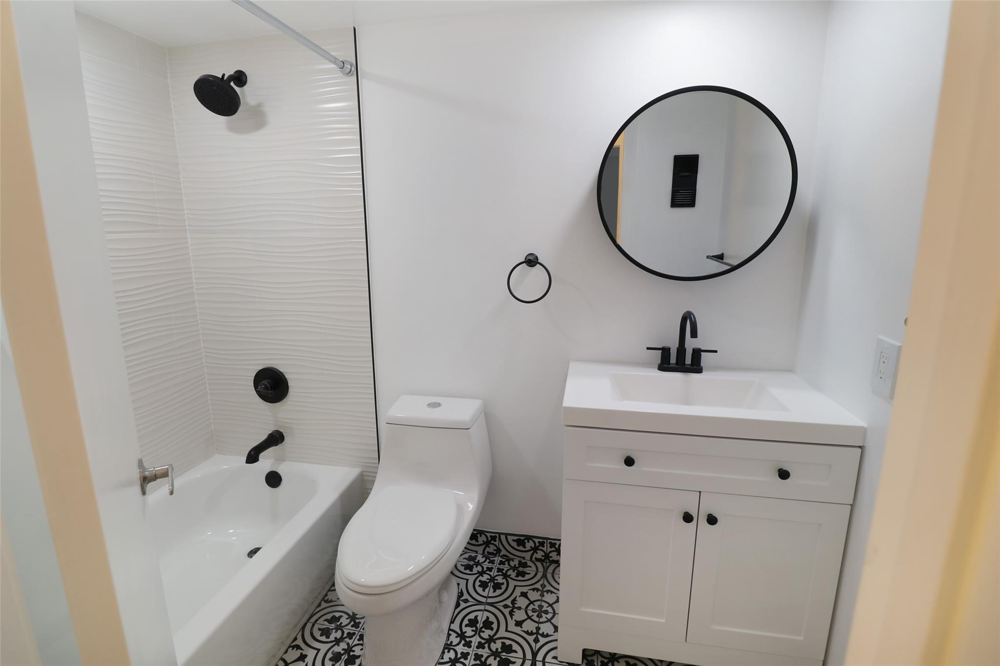 3300 W Rolling Hills Cir 503