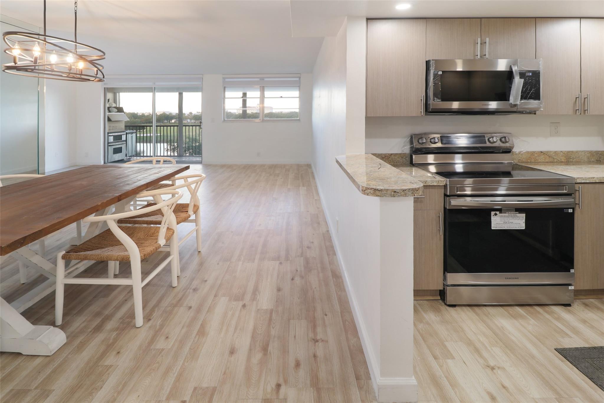 3300 W Rolling Hills Cir 503