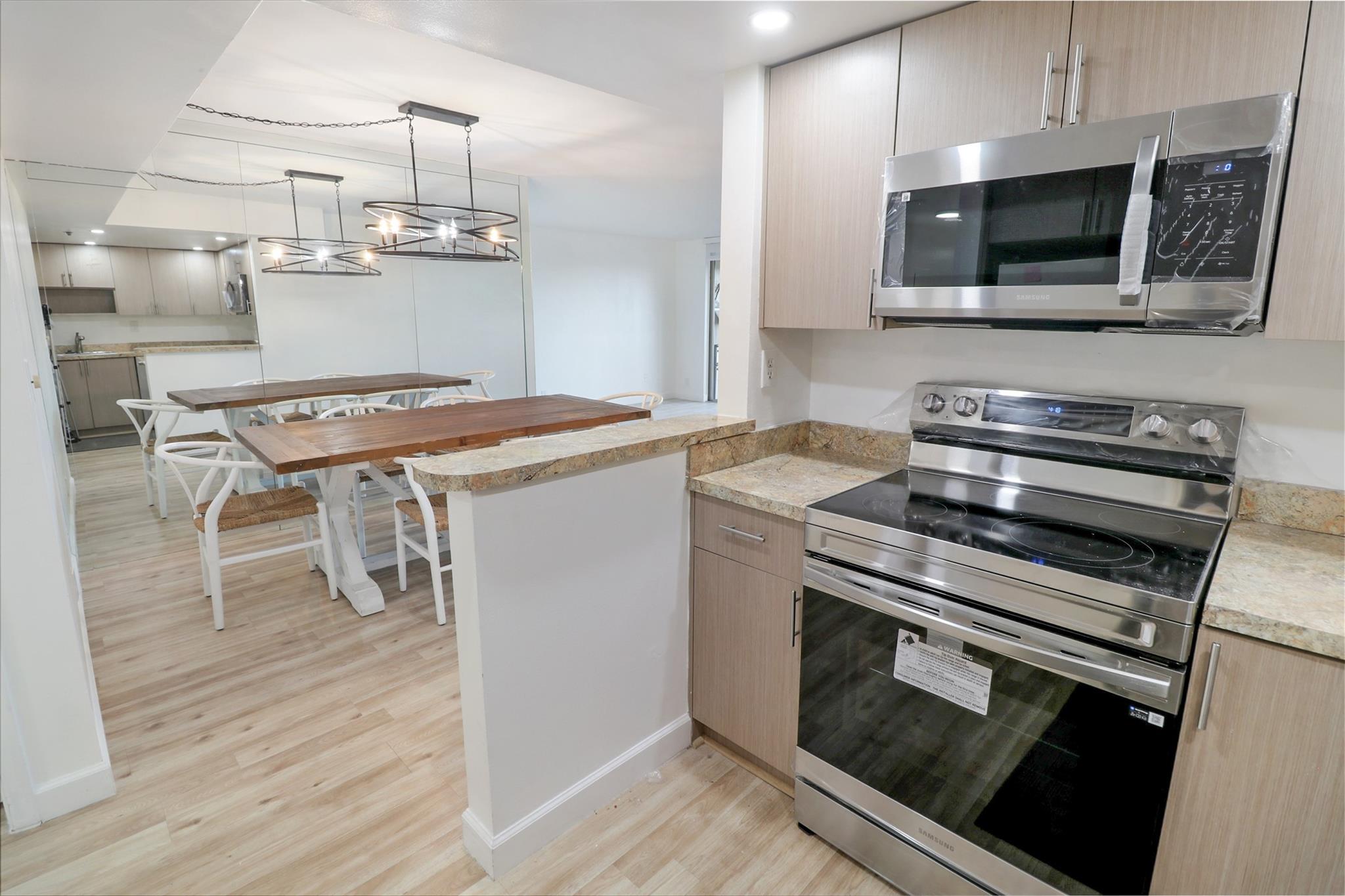 3300 W Rolling Hills Cir 503