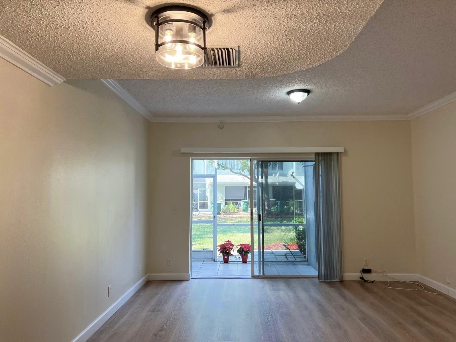 7835 Dixie Beach Circle # 7835