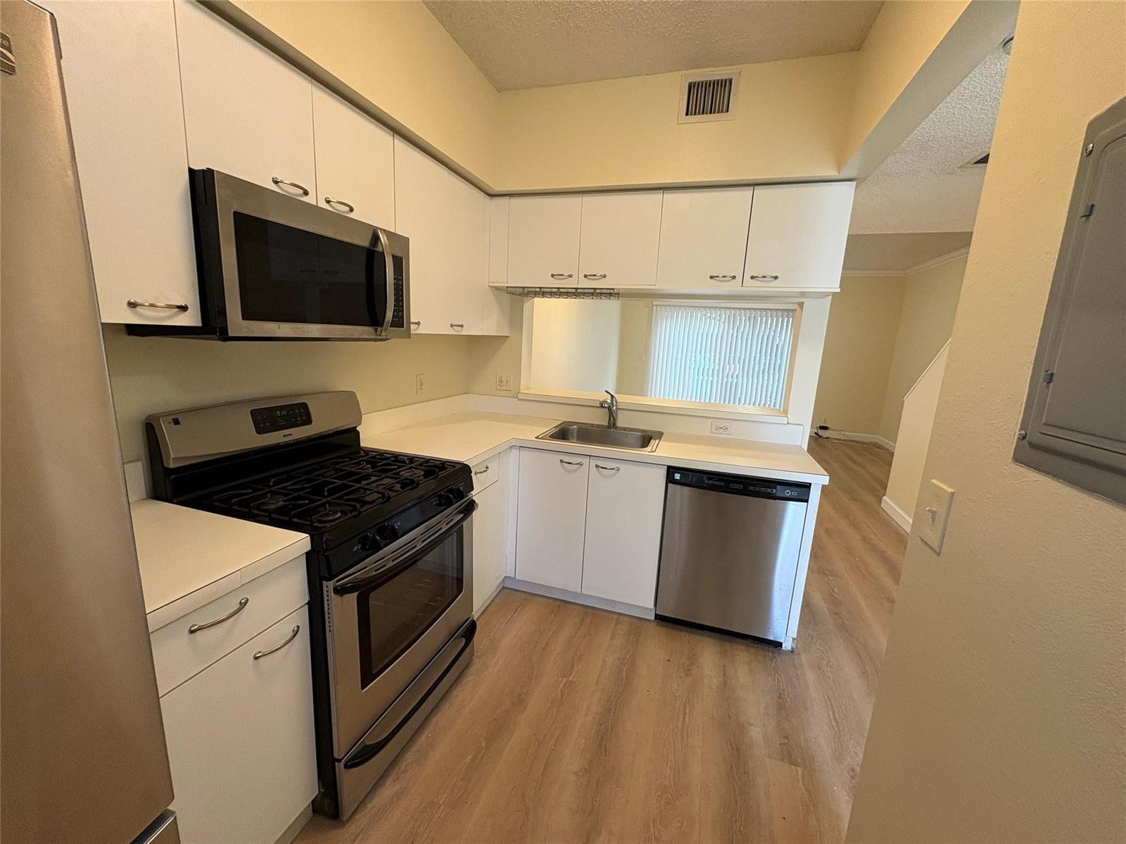 7835 Dixie Beach Circle # 7835