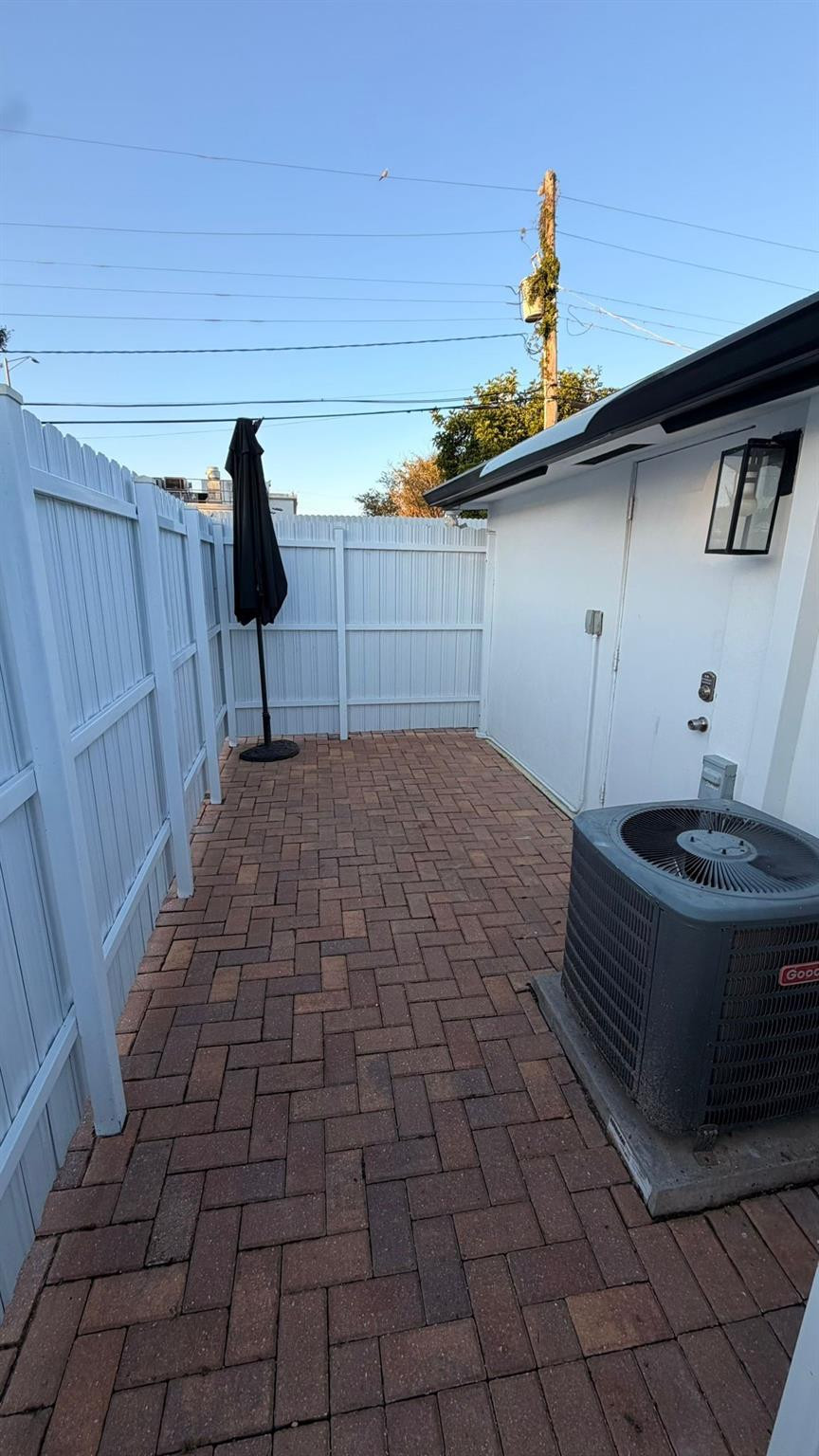 1031 NW 49th Street, Fort Lauderdale