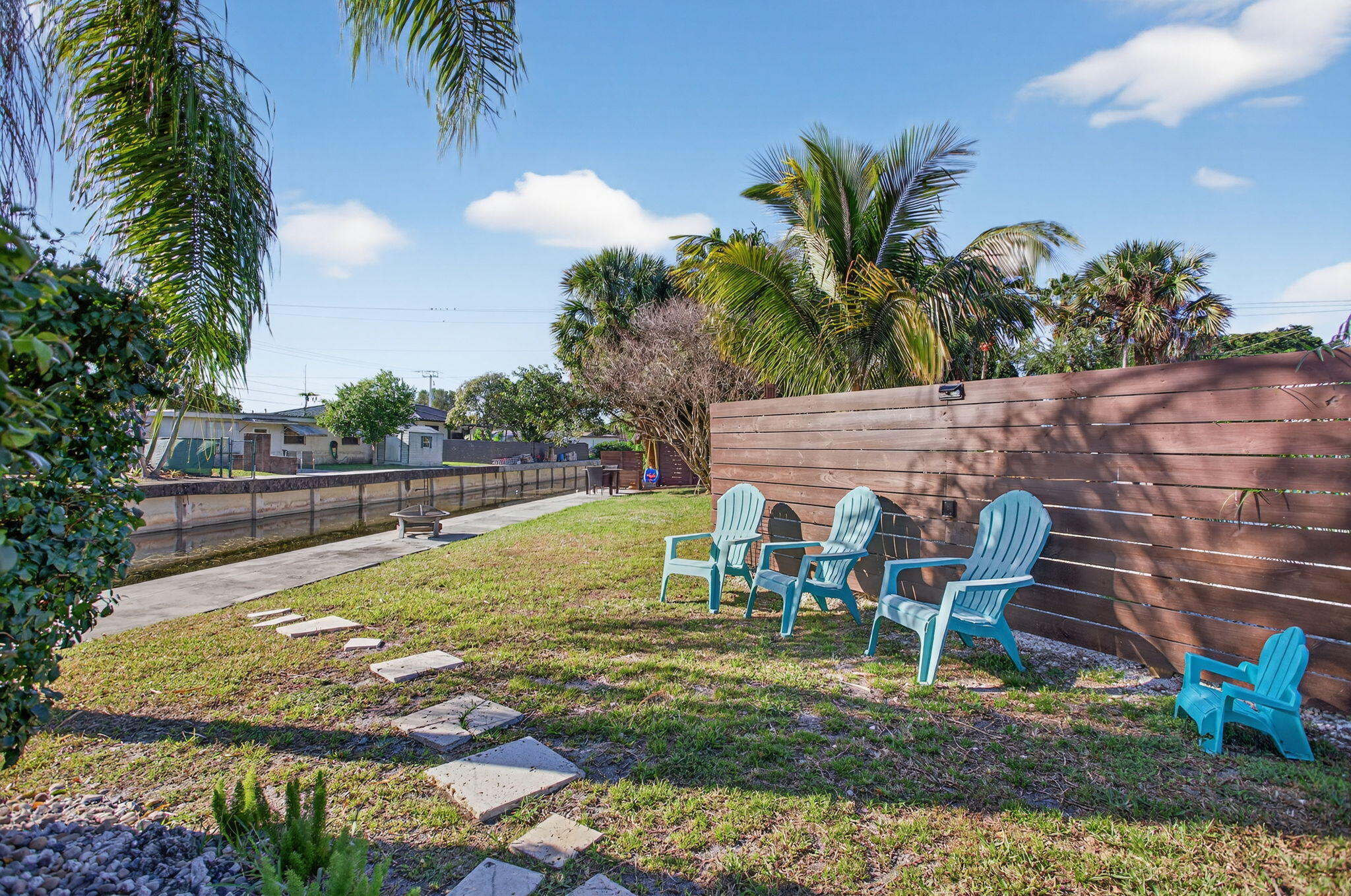 1530 W River Drive
