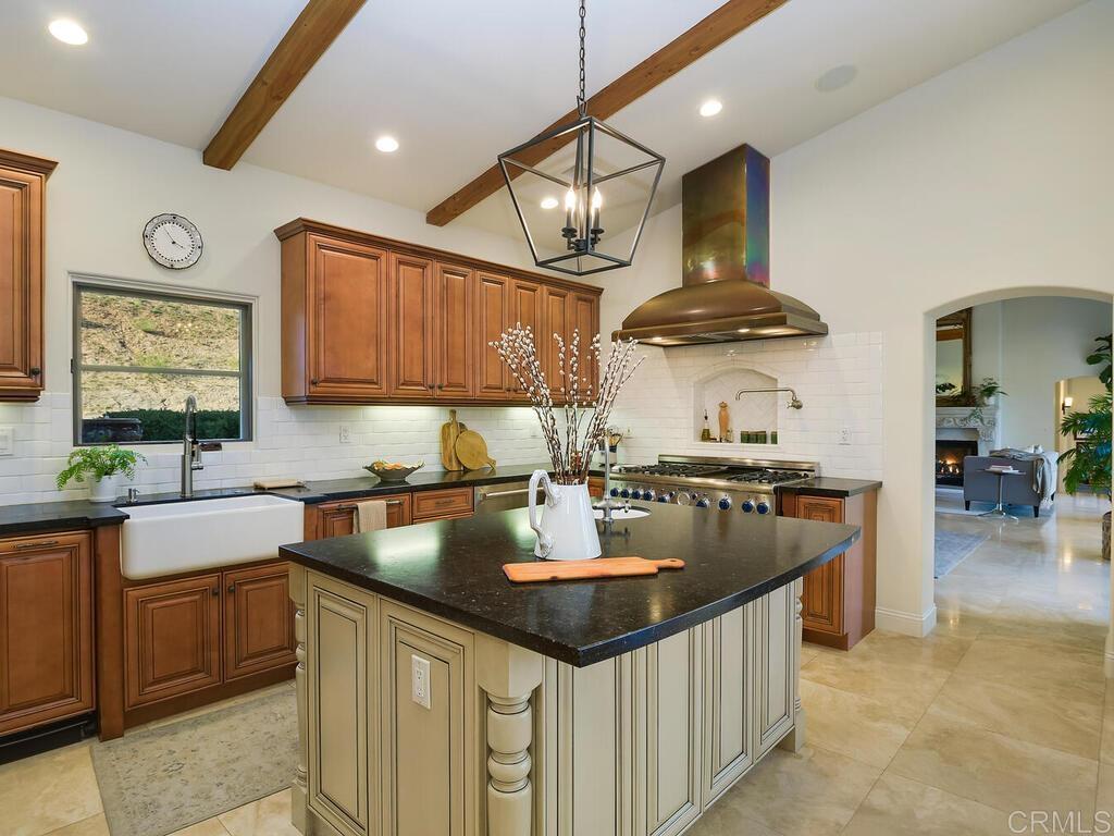 31267 Rancho Amigos