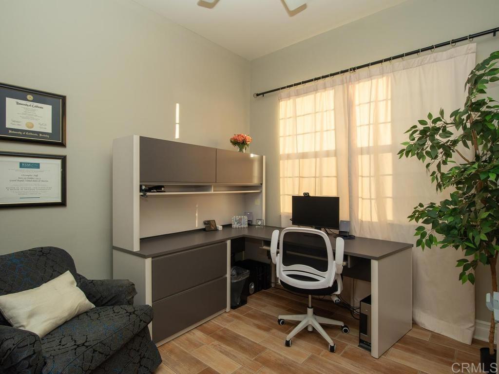 31899 Calle de Talar