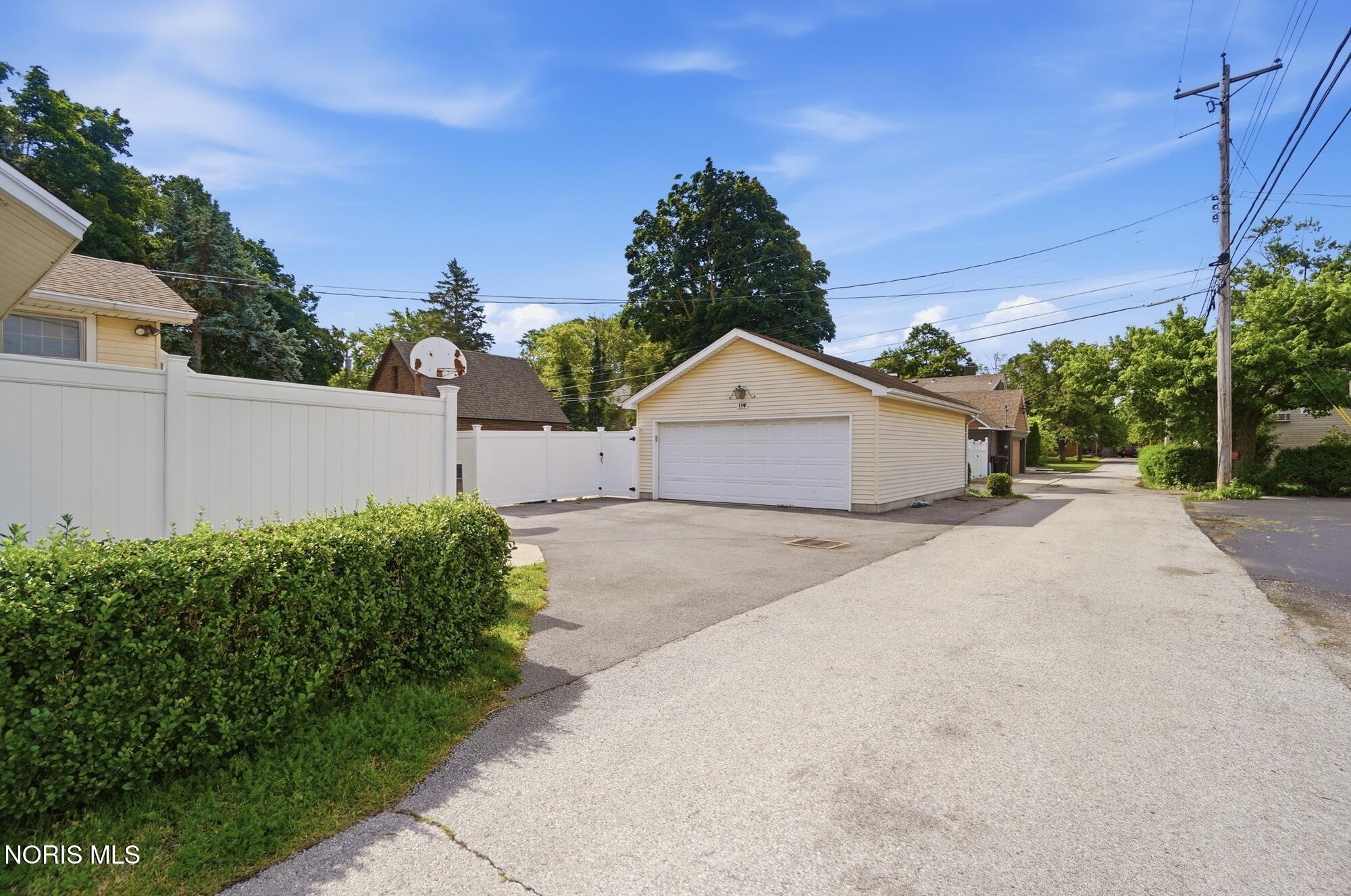 119 Greenlawn Avenue