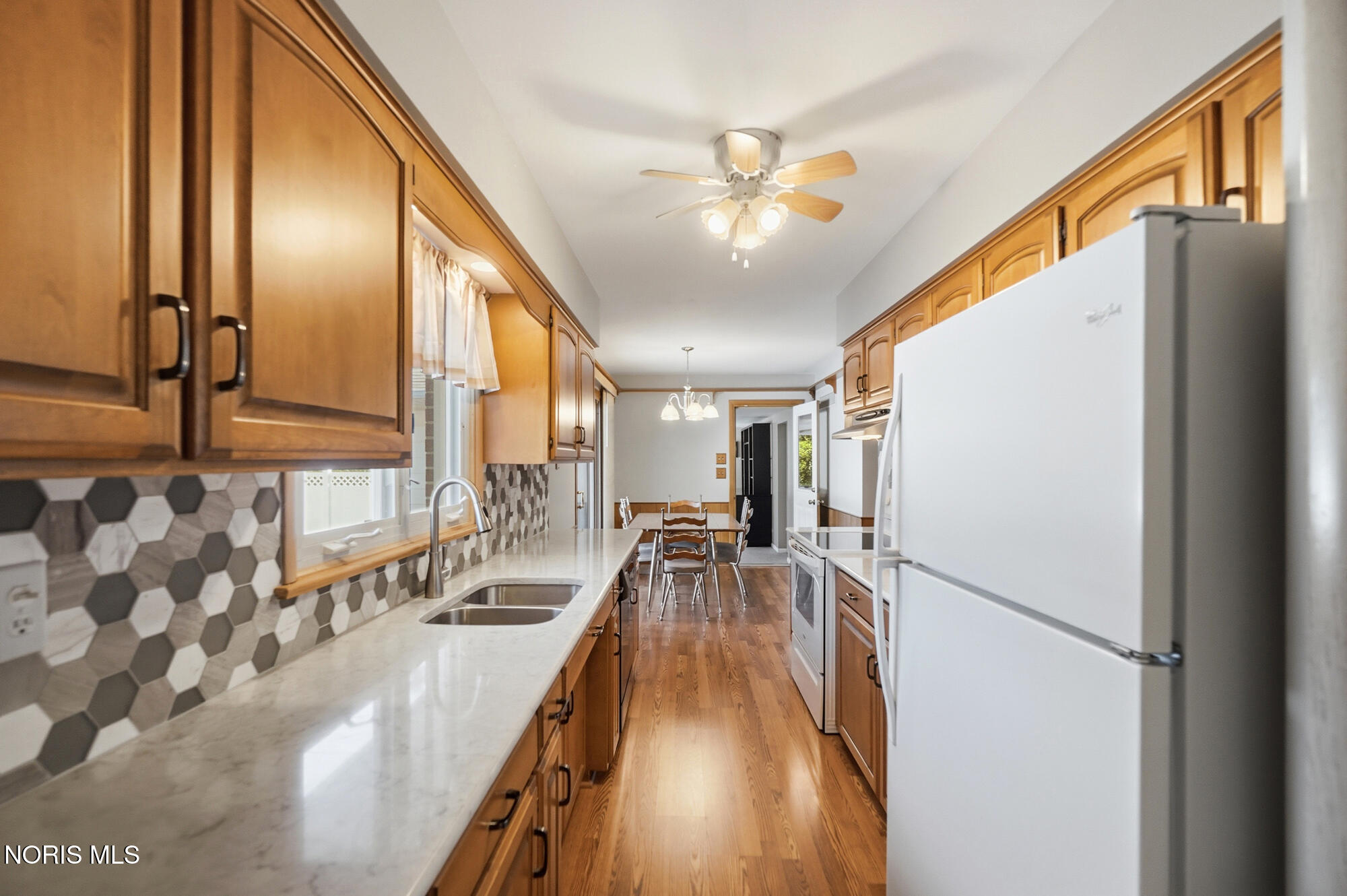 728 W Circle Drive