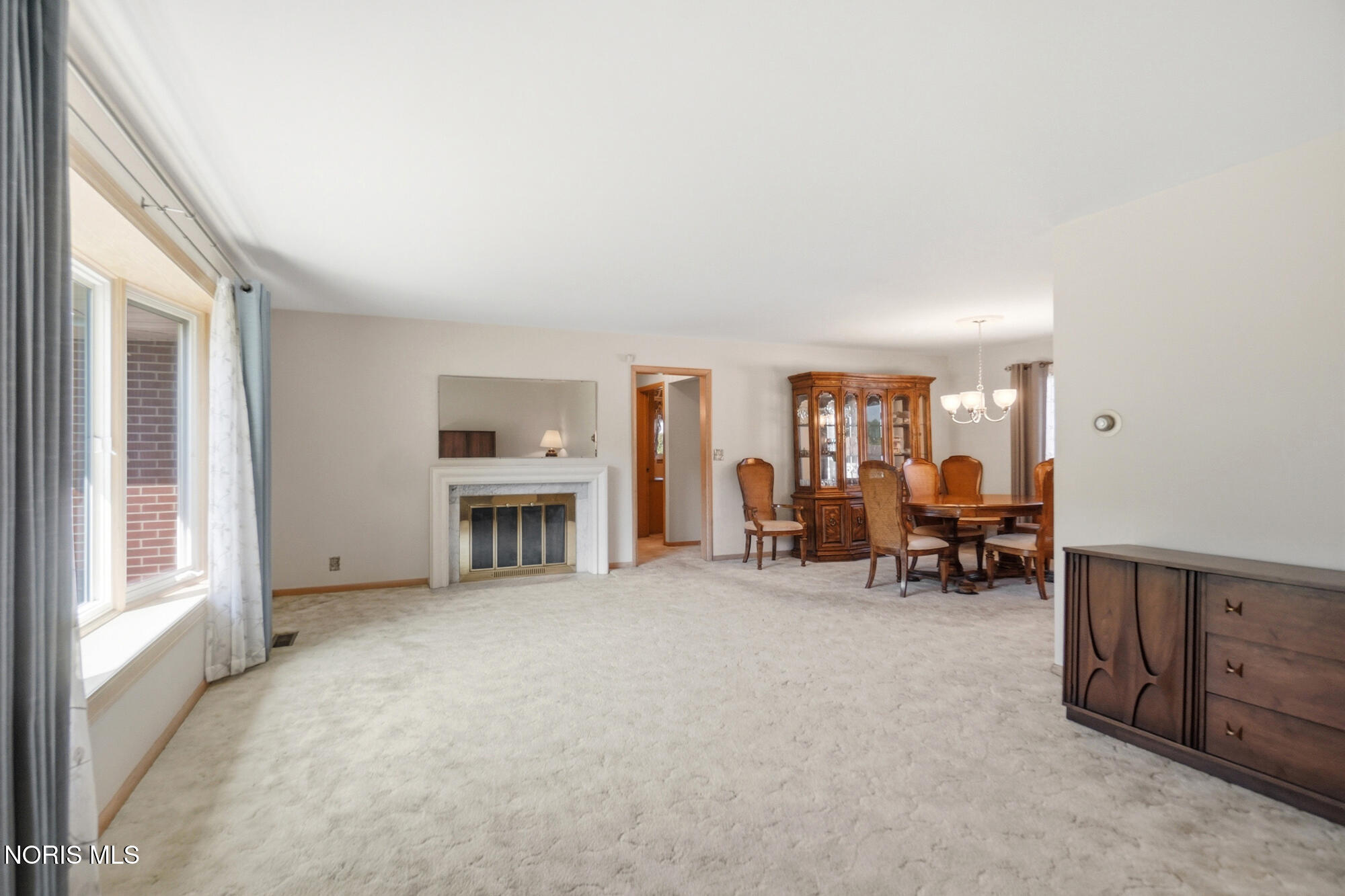 728 W Circle Drive