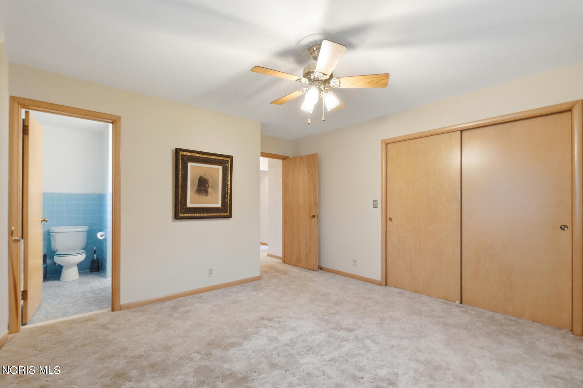728 W Circle Drive