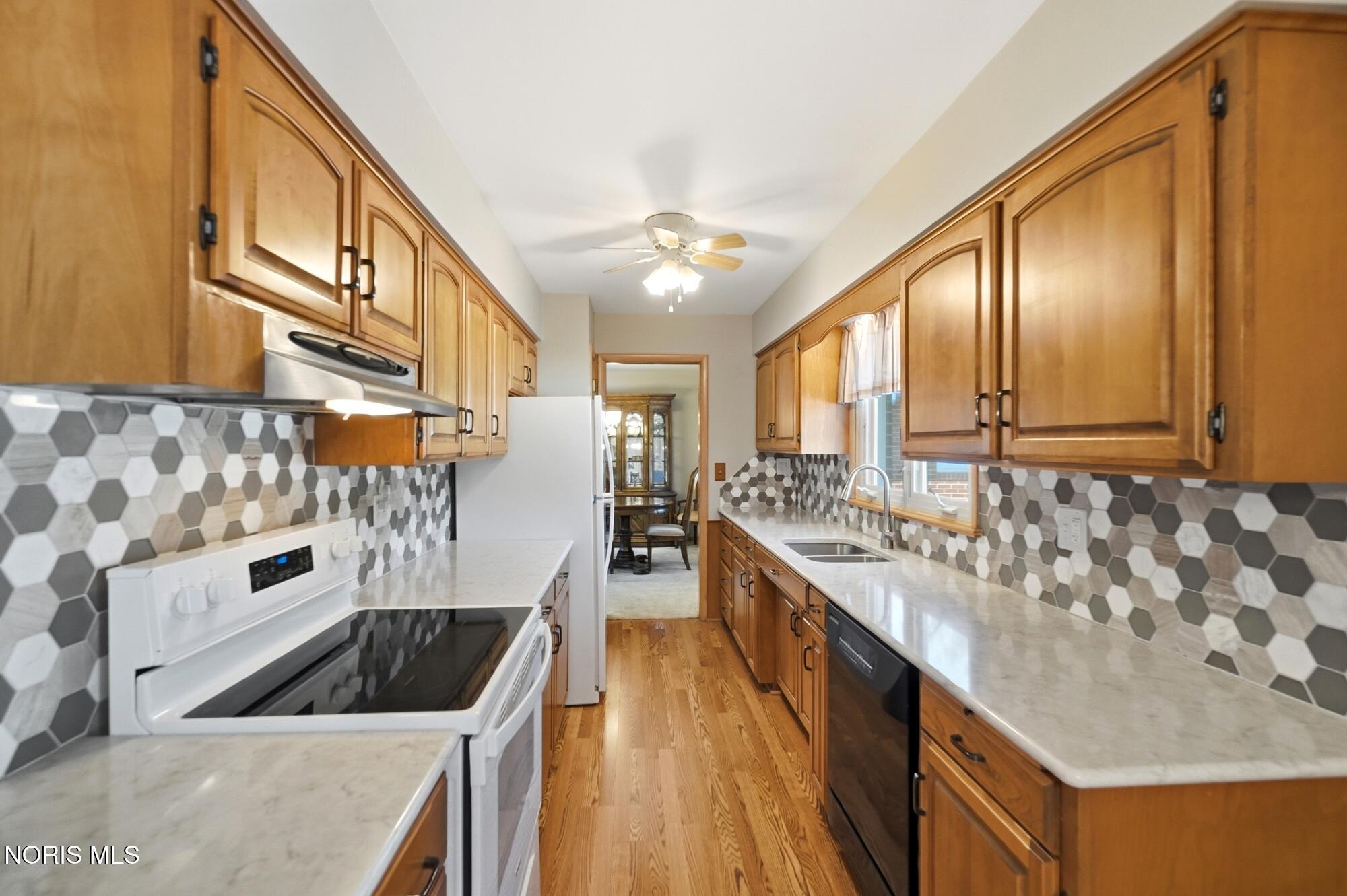 728 W Circle Drive