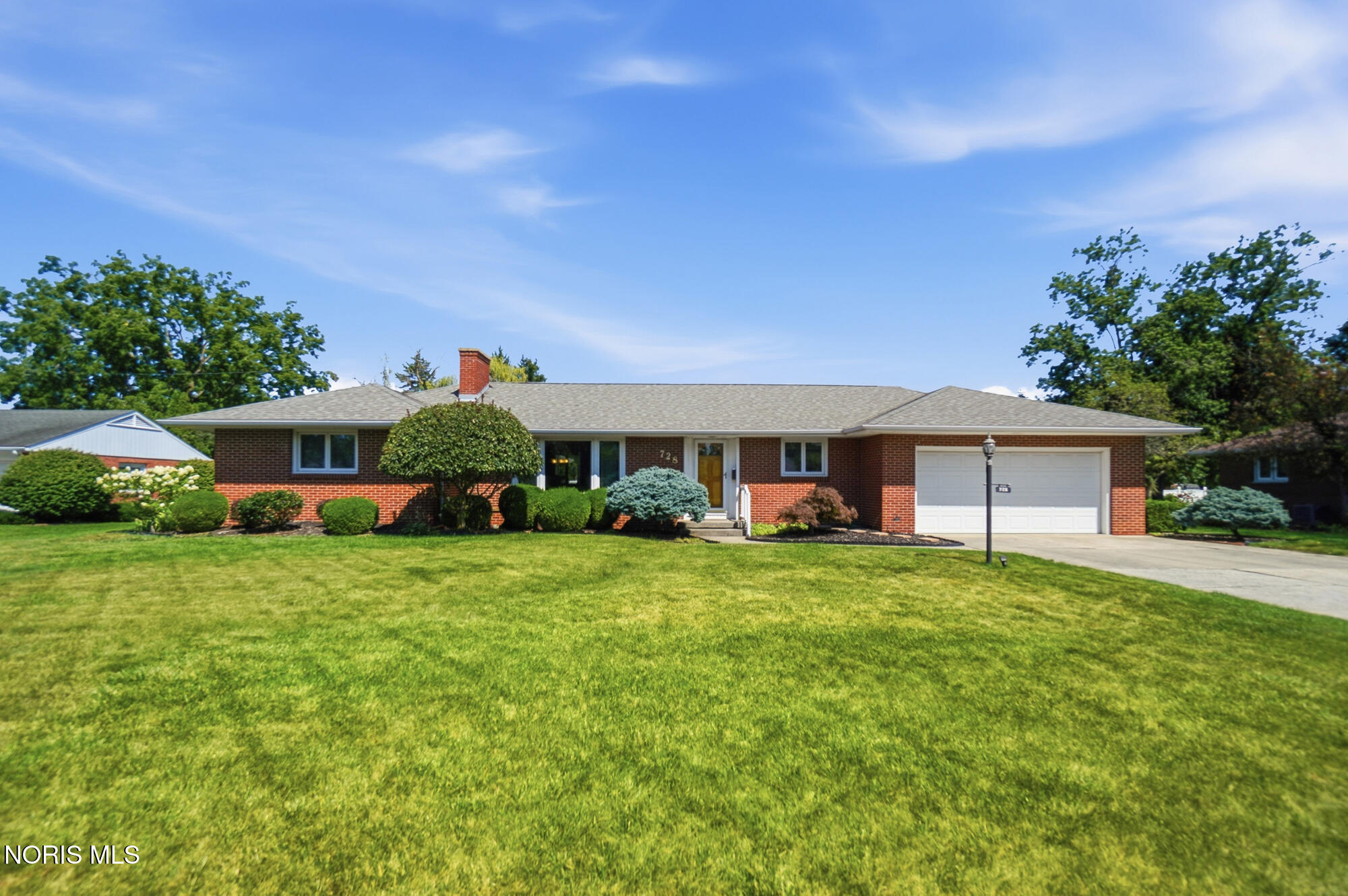 728 W Circle Drive