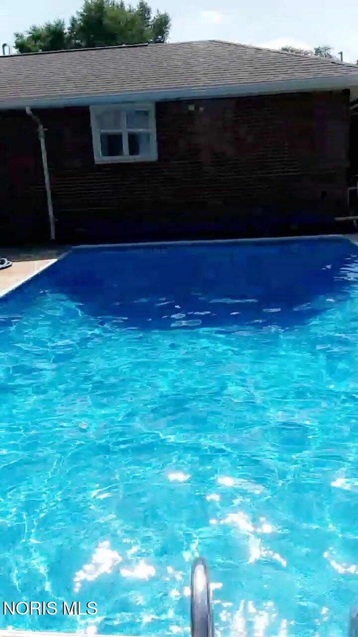 728 W Circle Drive