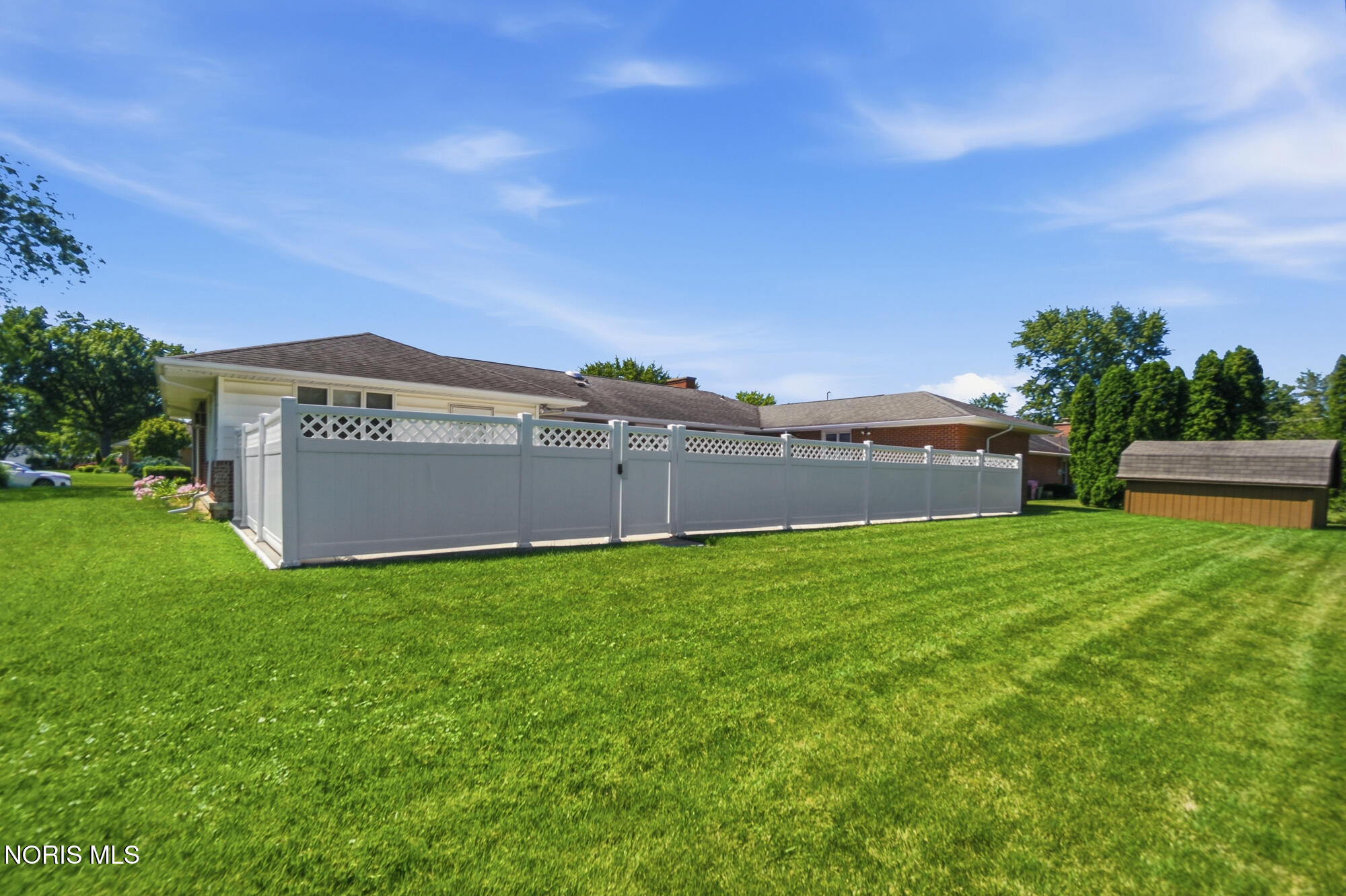 728 W Circle Drive